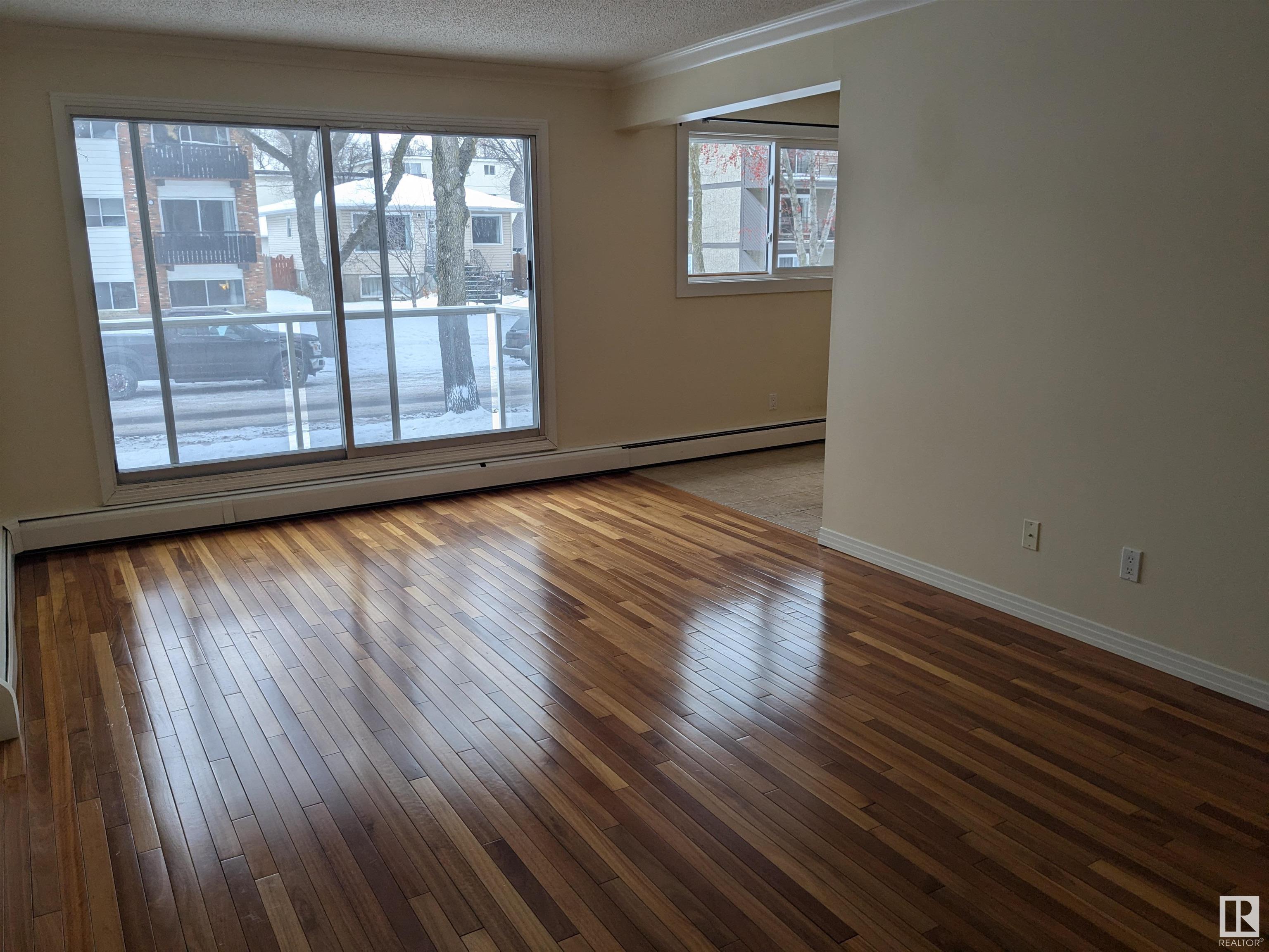      #203 10720 84 AV NW , Edmonton,  ,T6E 2H9 ;  Listing Number: MLS E4416937