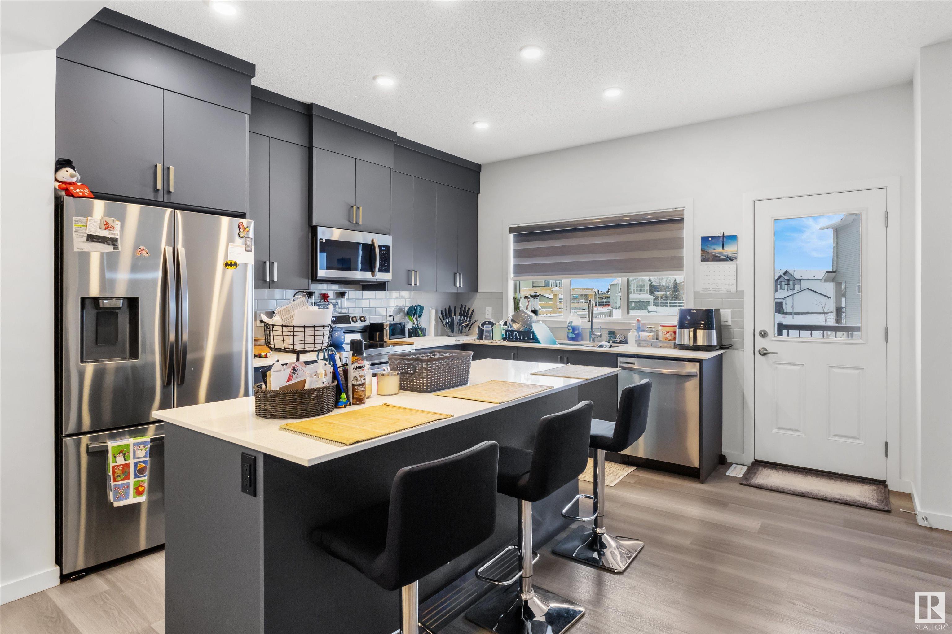     2831 152 AV NW , Edmonton,  ,T5Y 3Y8 ;  Listing Number: MLS E4416955