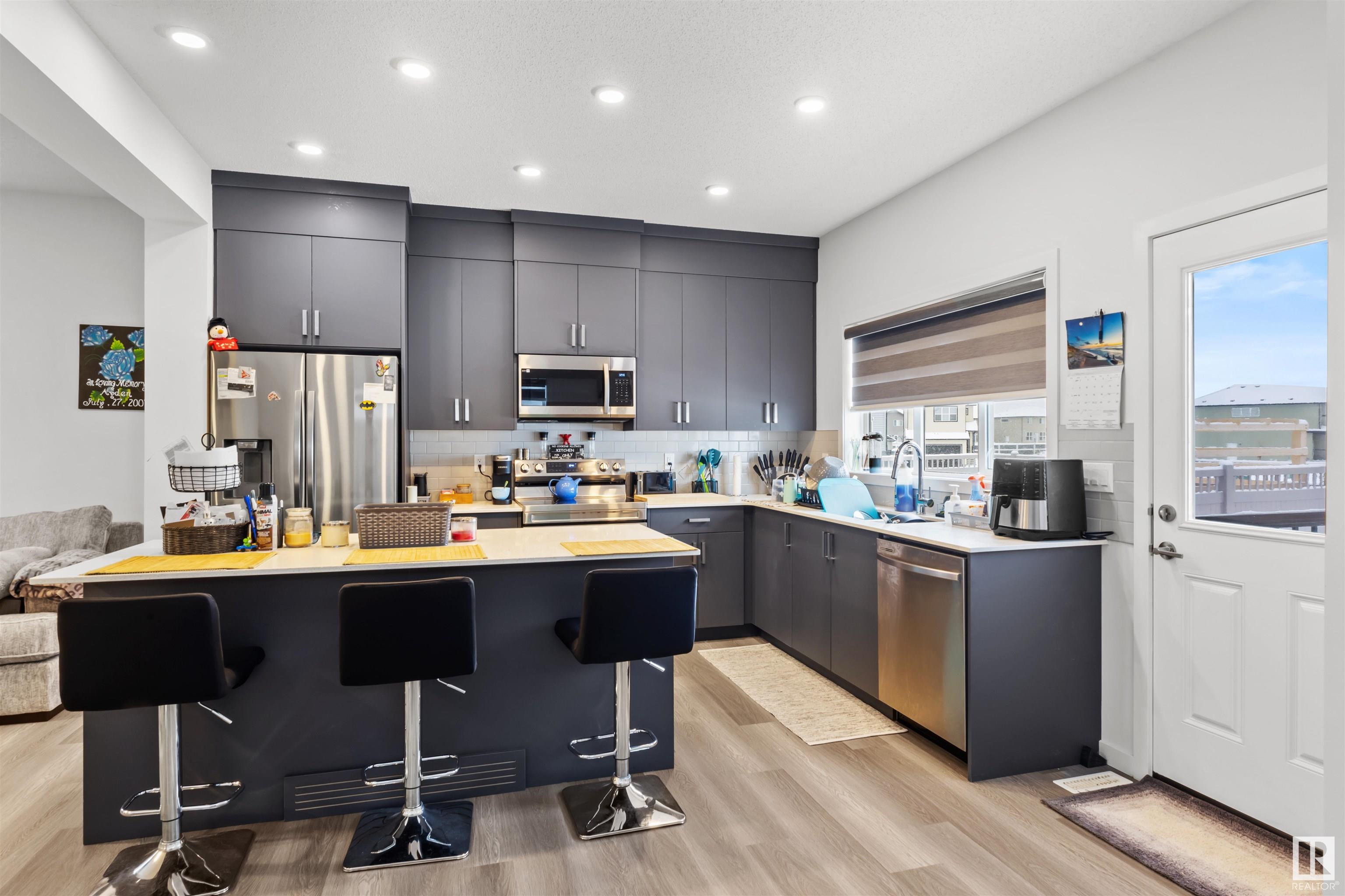      2831 152 AV NW , Edmonton,  ,T5Y 3Y8 ;  Listing Number: MLS E4416955
