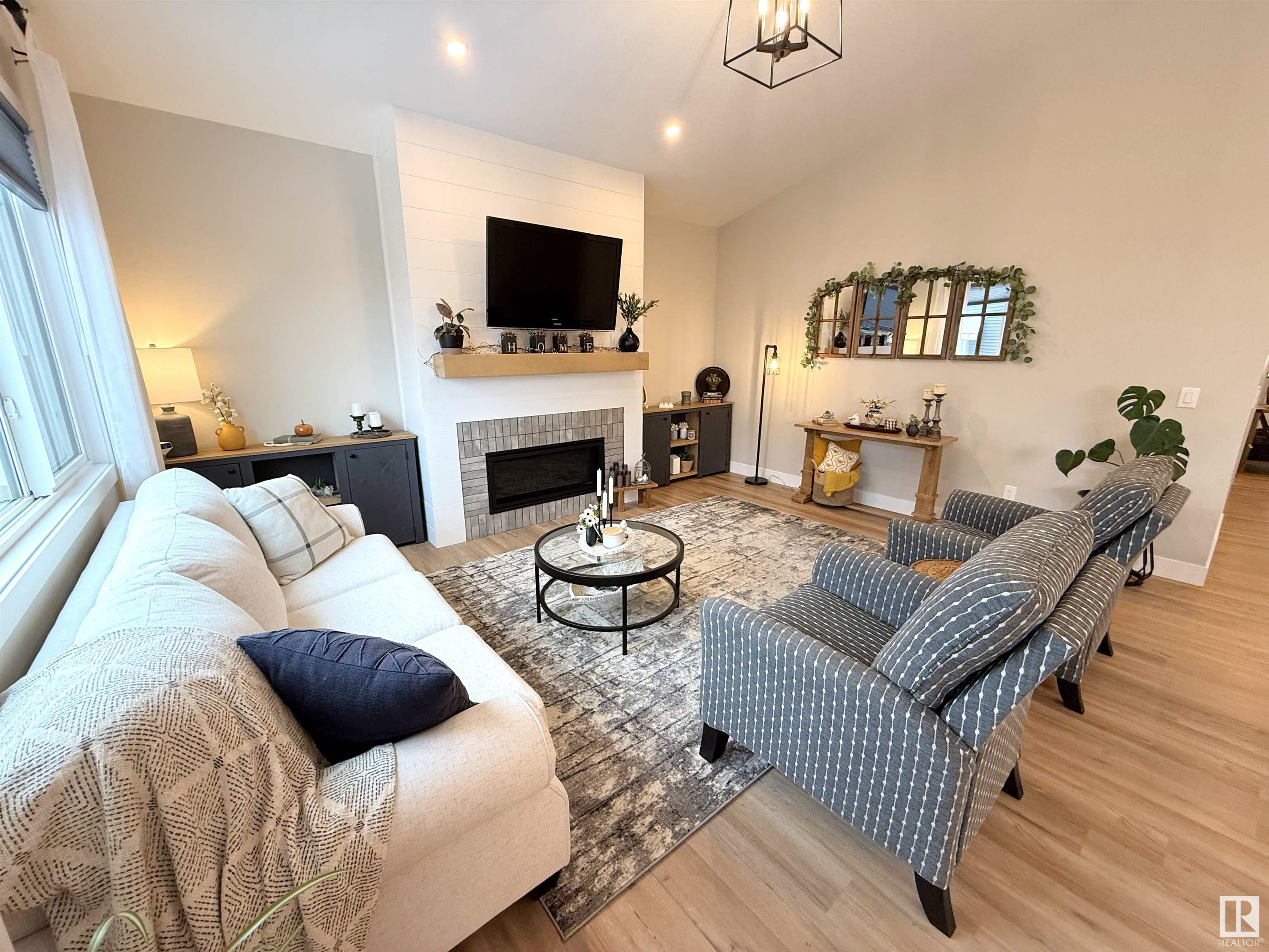      3 HOLT CV , Spruce Grove,  ,T7X 2W9 ;  Listing Number: MLS E4416967