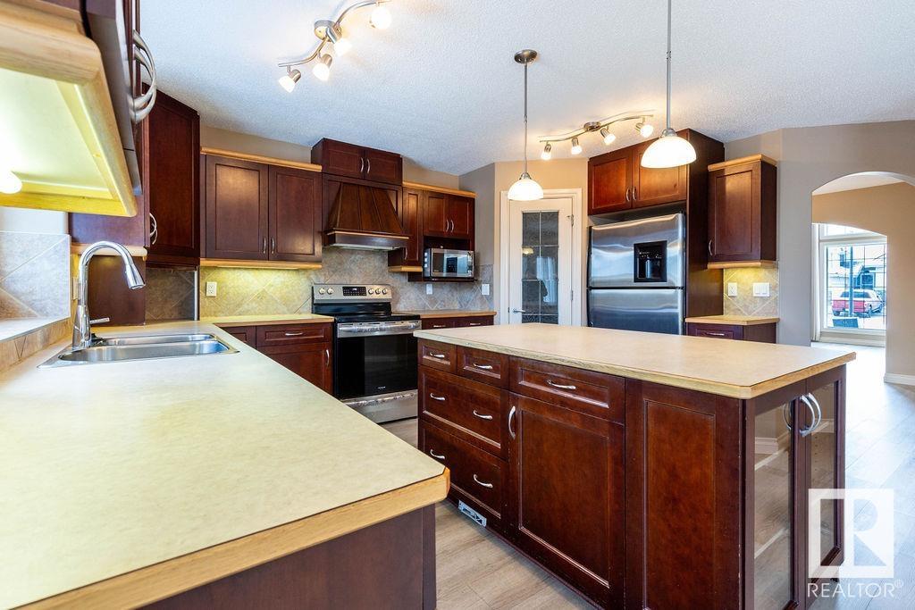      1021 DOWNEY WY NW , Edmonton,  ,T6M 2V4 ;  Listing Number: MLS E4416968
