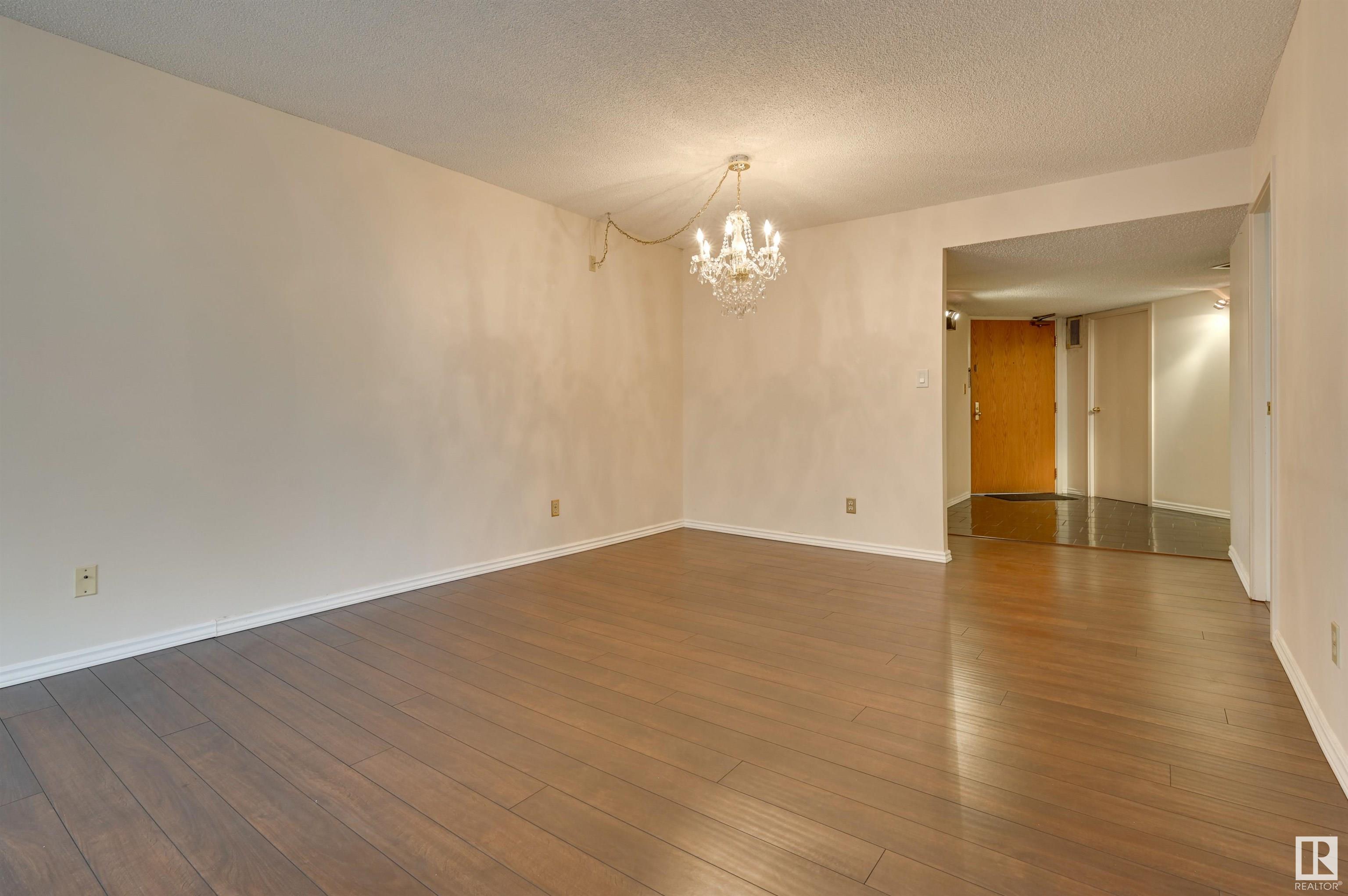      #5A 10050 118 ST NW , Edmonton,  ,T5K 2M8 ;  Listing Number: MLS E4416972