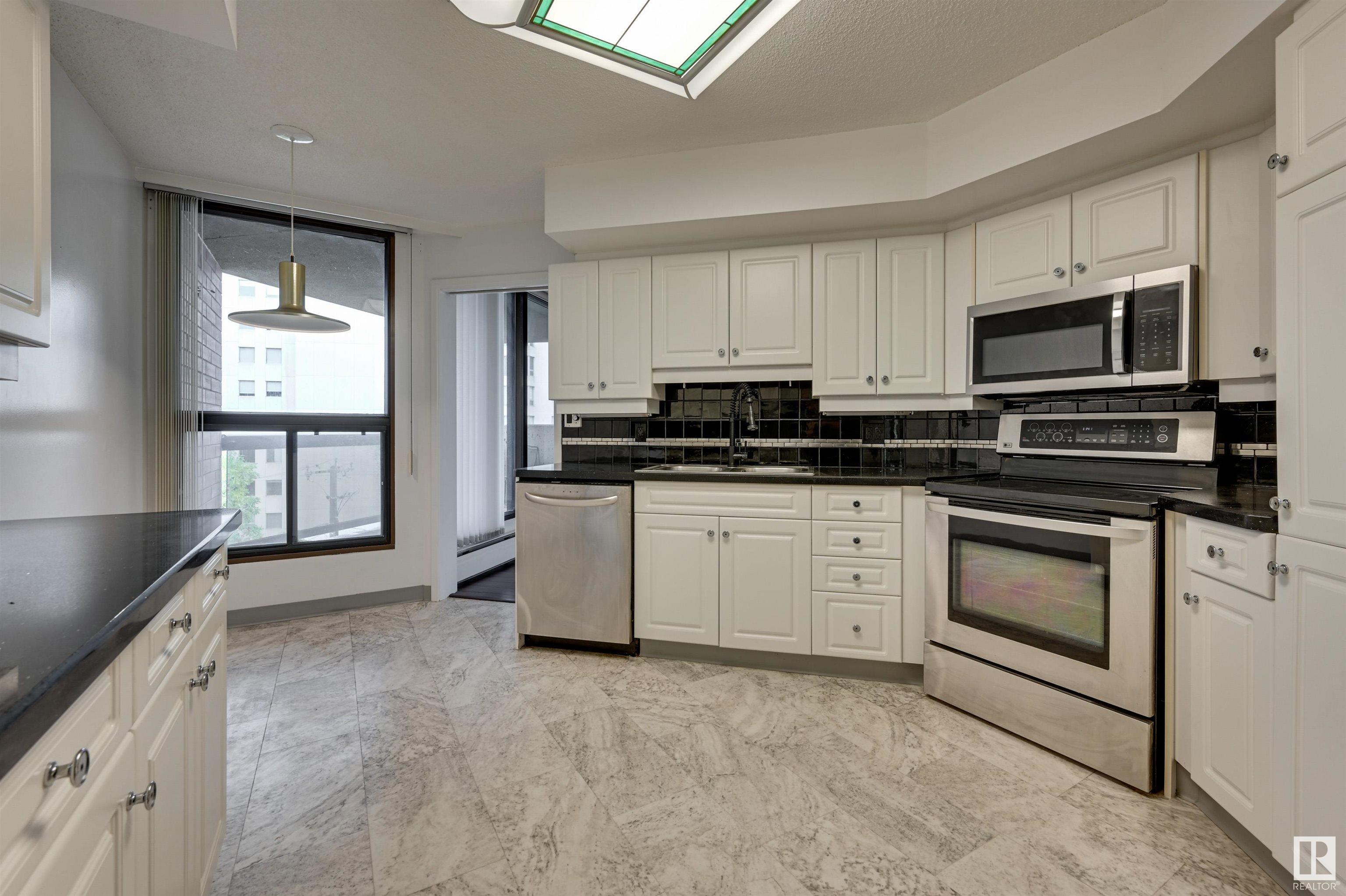      #5A 10050 118 ST NW , Edmonton,  ,T5K 2M8 ;  Listing Number: MLS E4416972