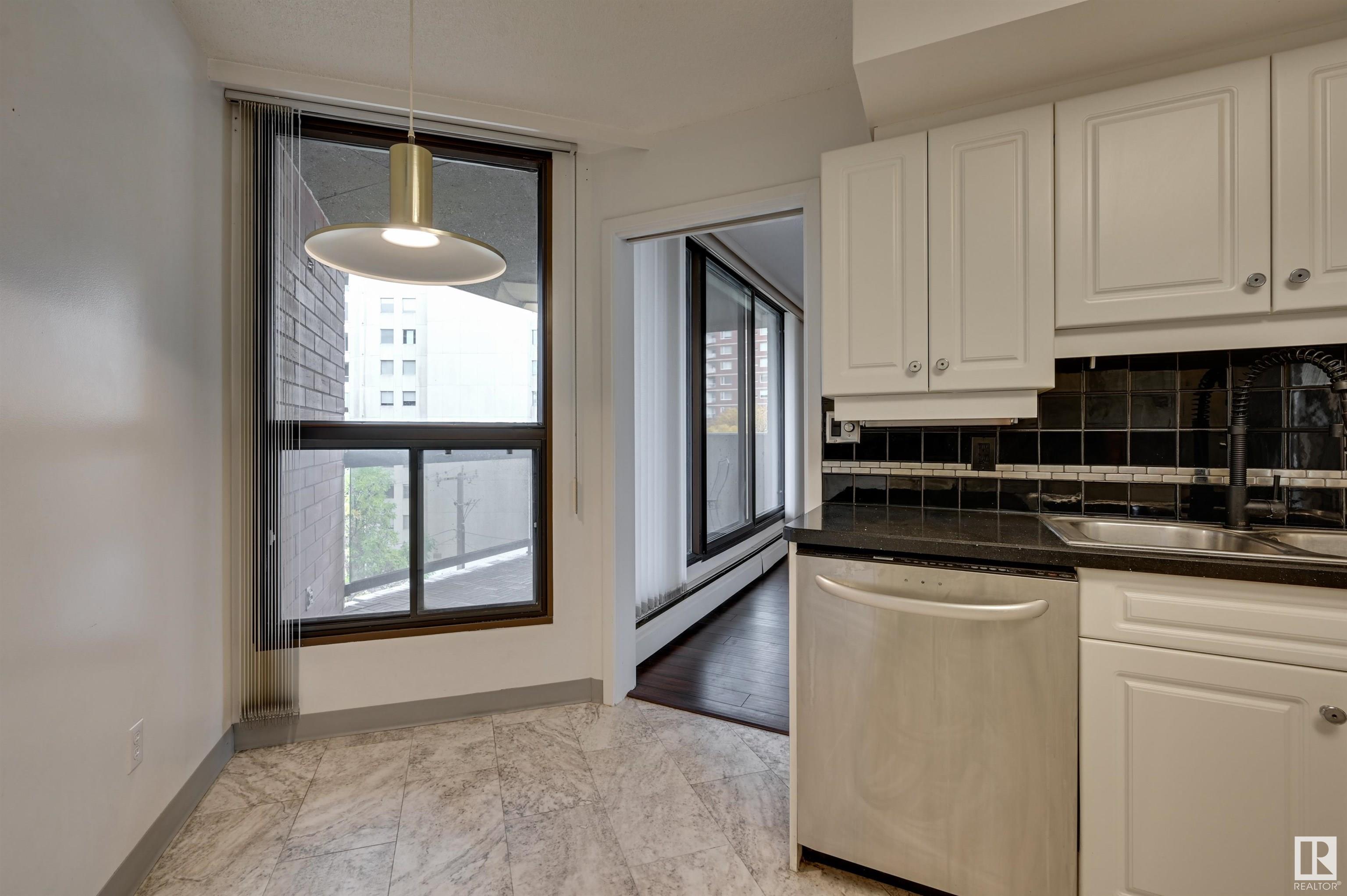      #5A 10050 118 ST NW , Edmonton,  ,T5K 2M8 ;  Listing Number: MLS E4416972