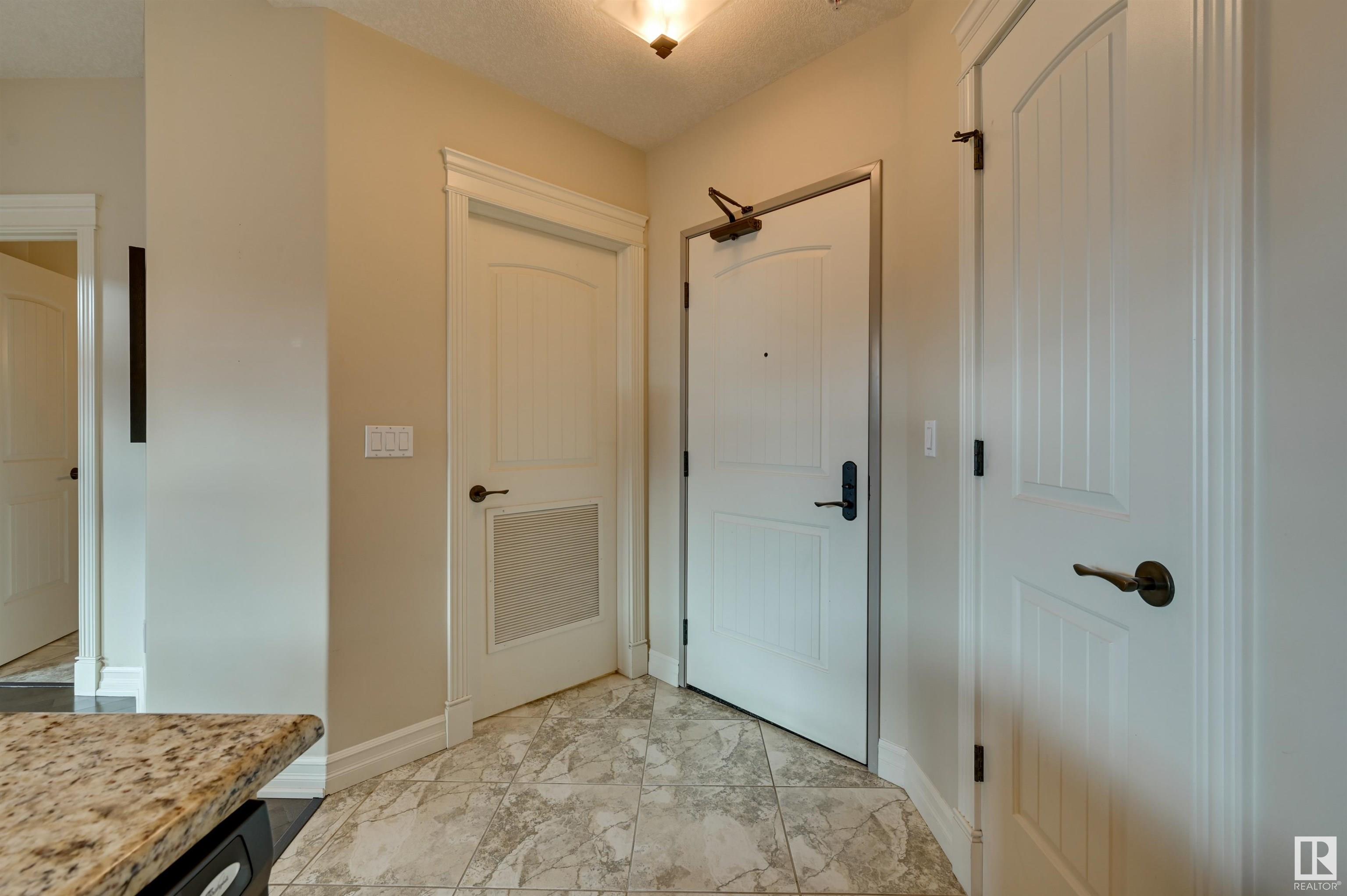      #807 10142 111 ST NW , Edmonton,  ,T5K 1K6 ;  Listing Number: MLS E4416986