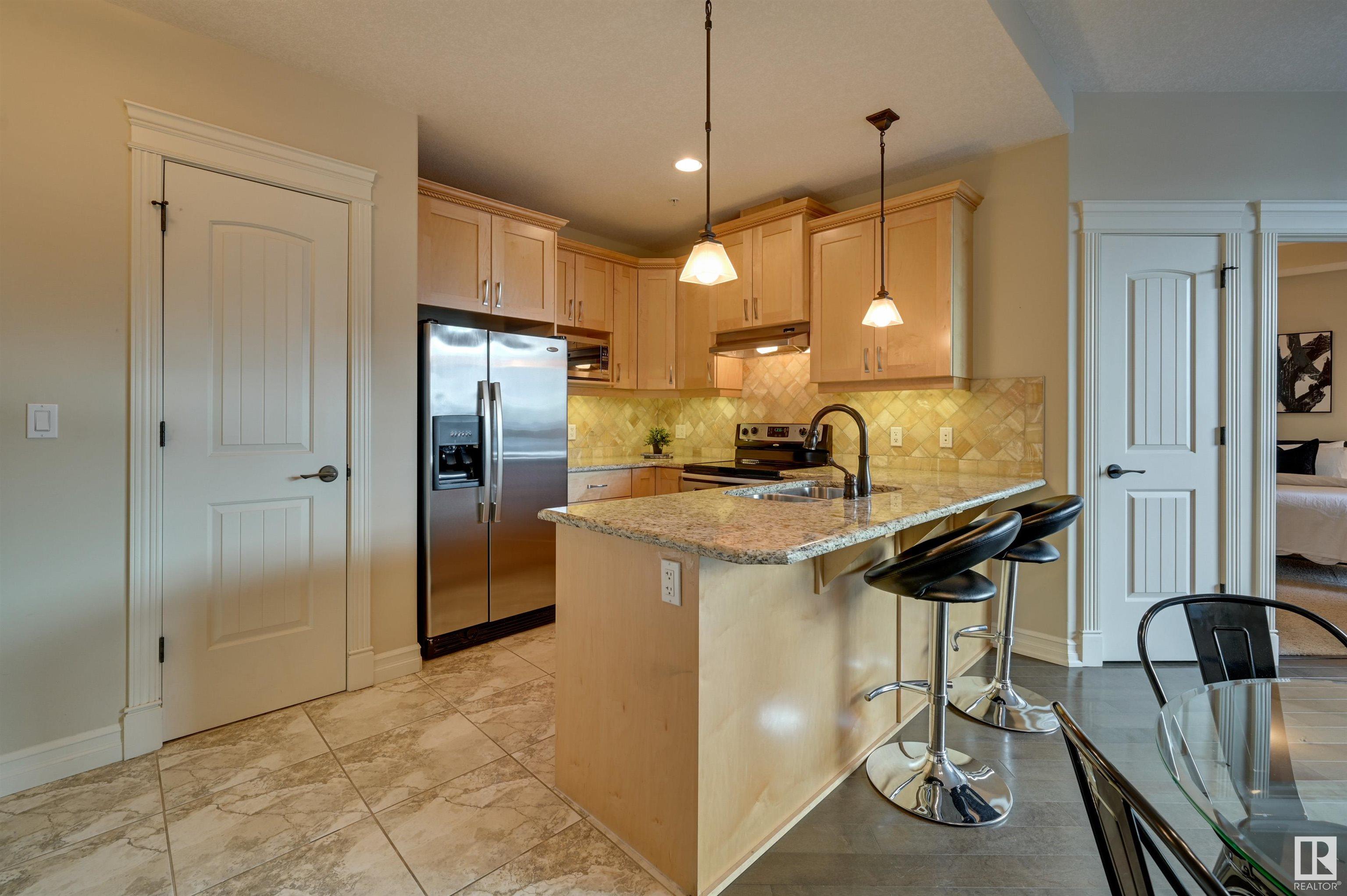      #807 10142 111 ST NW , Edmonton,  ,T5K 1K6 ;  Listing Number: MLS E4416986