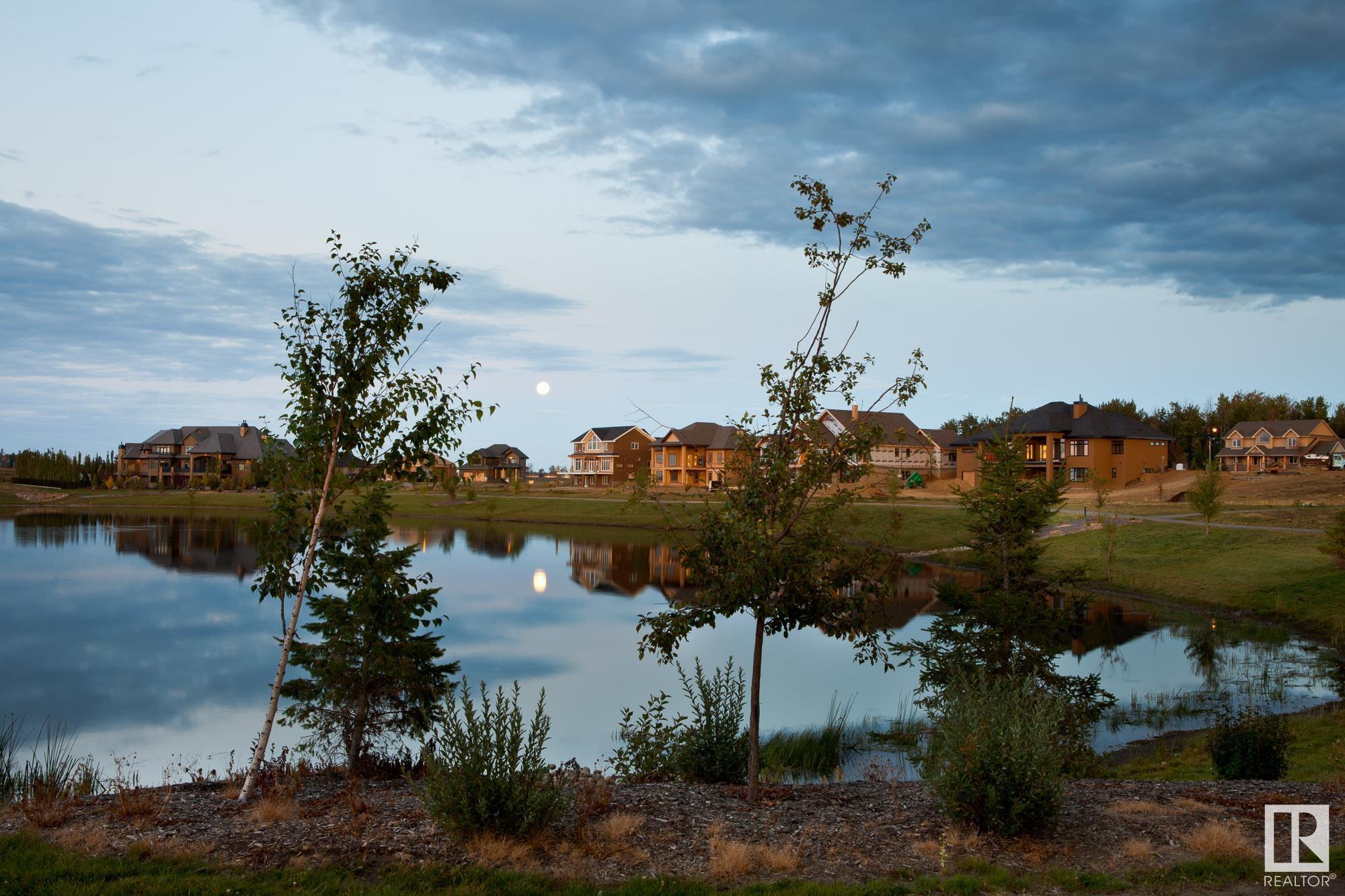      1077 GENESIS LAKE BV , Stony Plain,  ,T7Z 0G3 ;  Listing Number: MLS E4416998