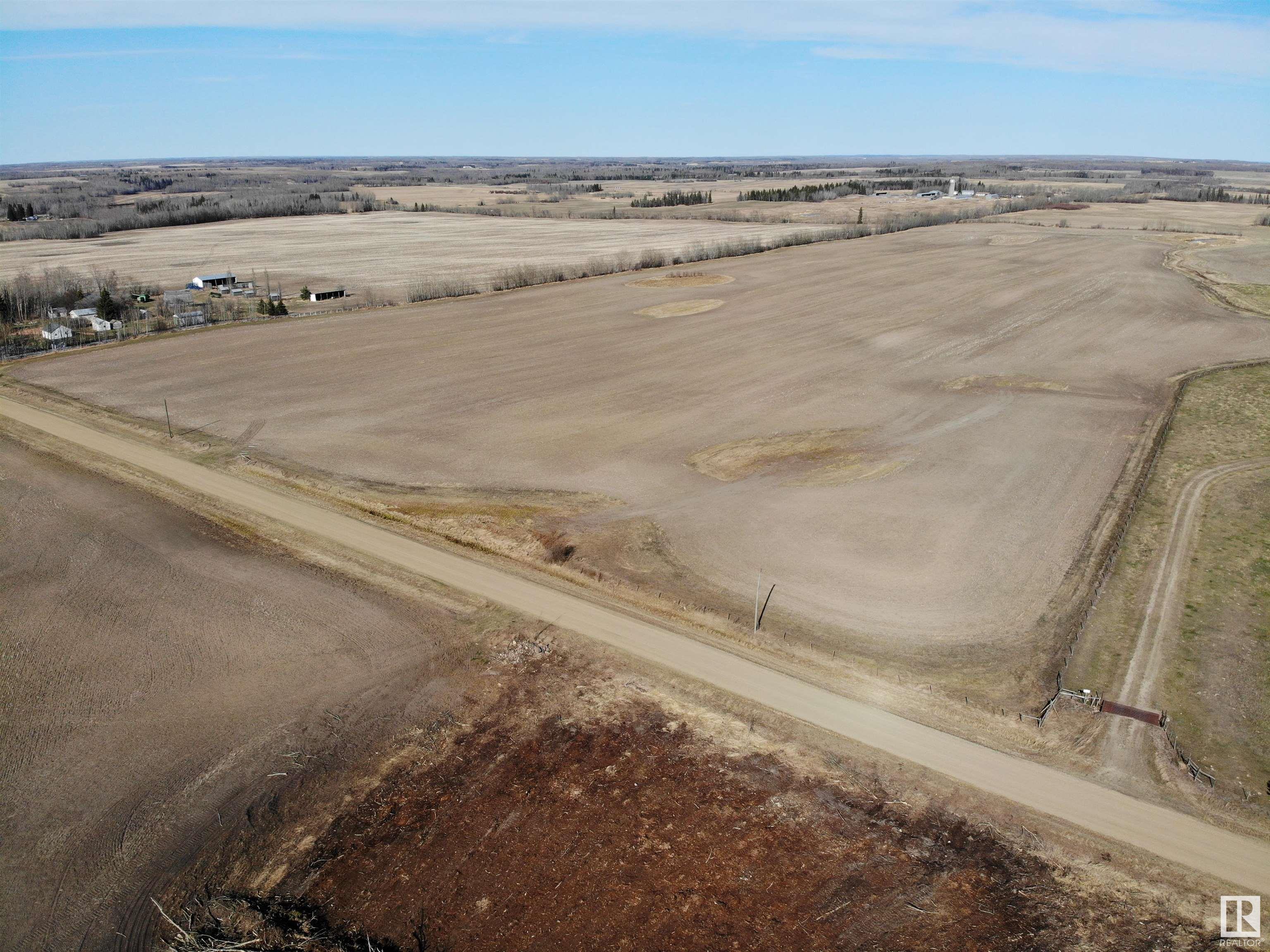      5326 TWP 571 , Rural Lac Ste. Anne County,  ,T0E 0J0 ;  Listing Number: MLS E4417000