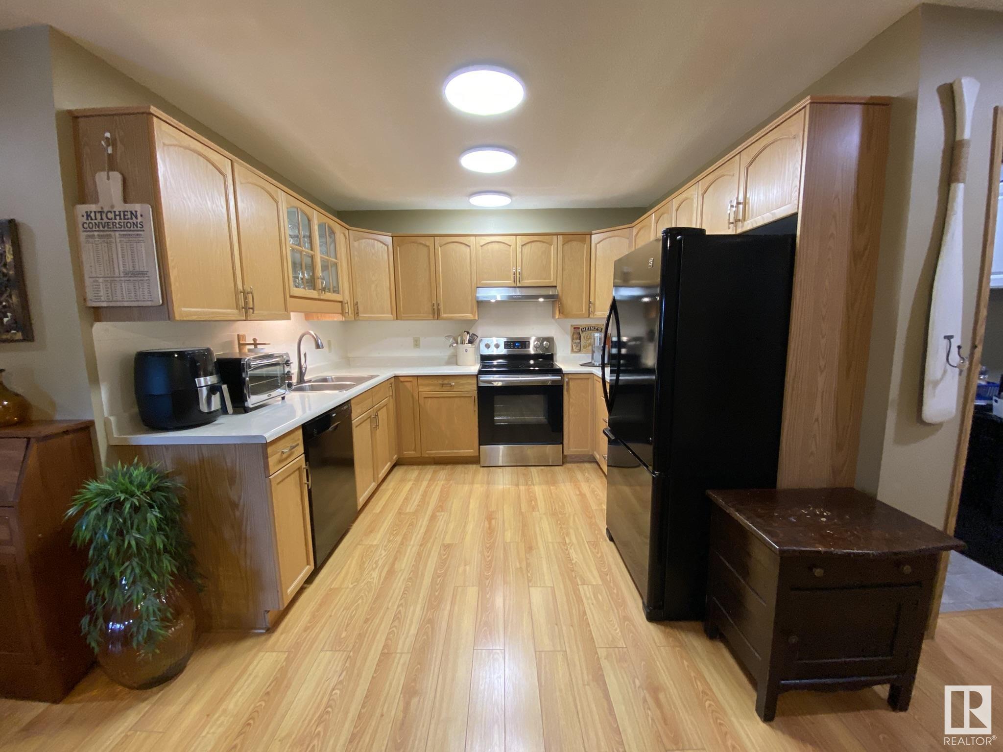      #211 10935 21 AV NW , Edmonton,  ,T6J 6R3 ;  Listing Number: MLS E4417001