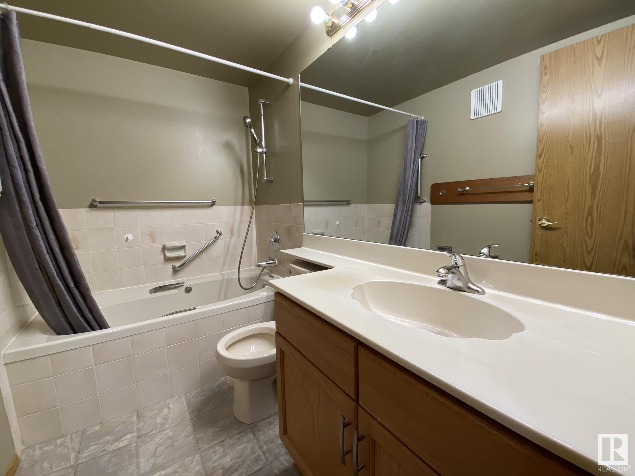      #211 10935 21 AV NW , Edmonton,  ,T6J 6R3 ;  Listing Number: MLS E4417001