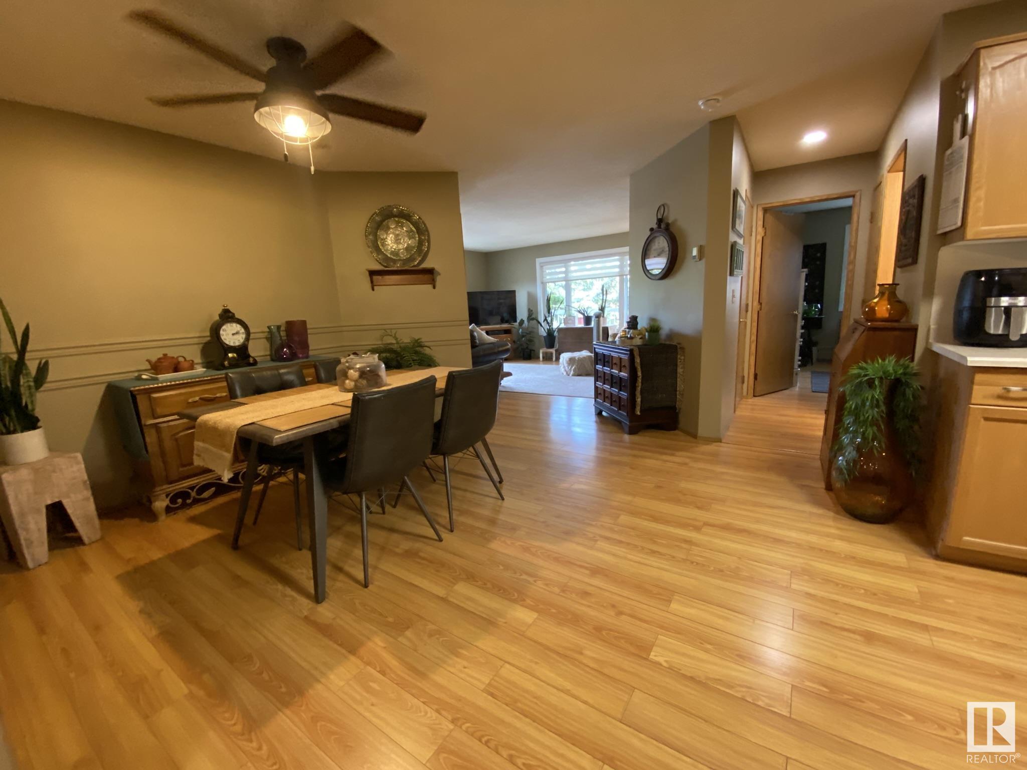      #211 10935 21 AV NW , Edmonton,  ,T6J 6R3 ;  Listing Number: MLS E4417001