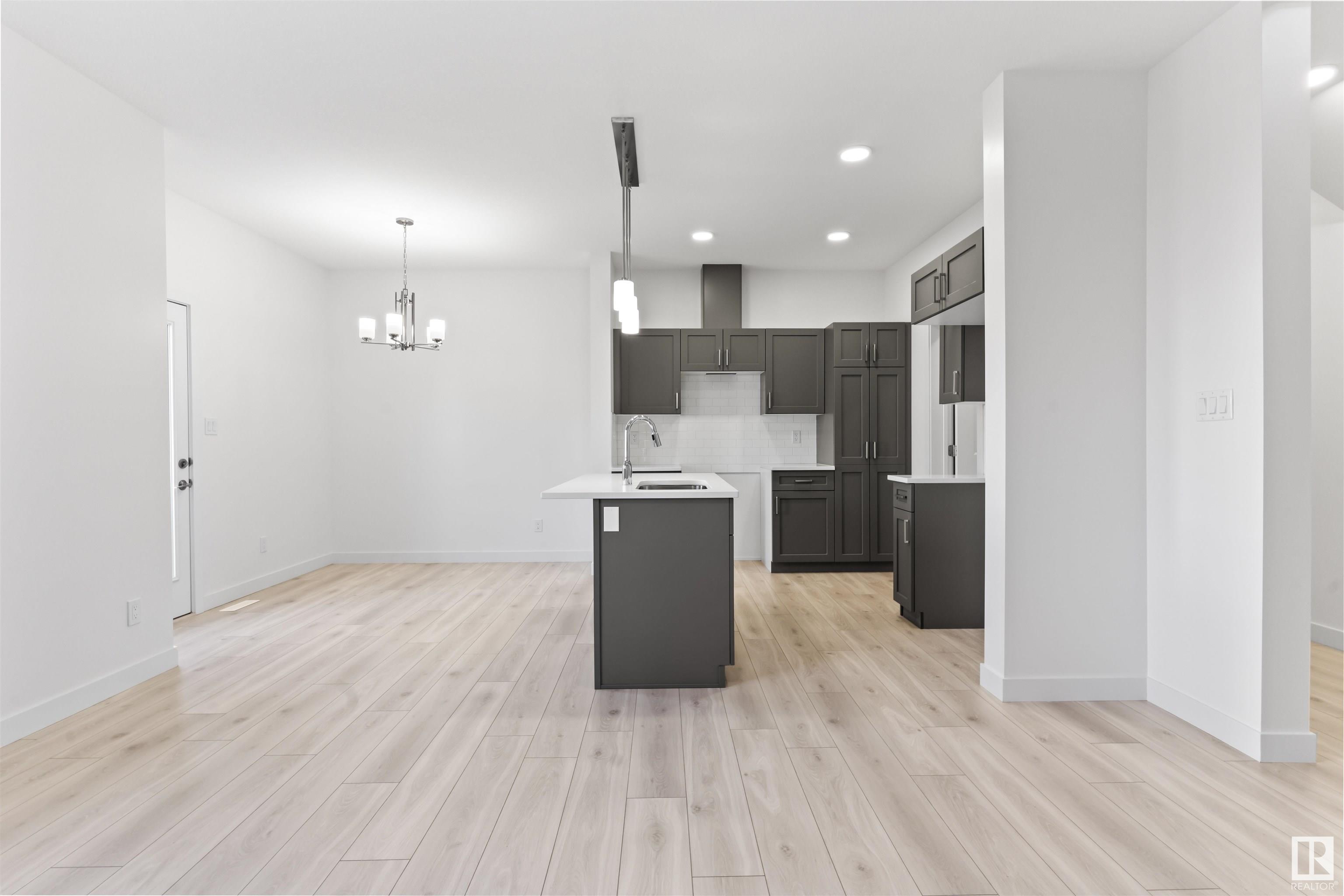      #24 740 Daniels Way SW , Edmonton,  ,T5Y 3L5 ;  Listing Number: MLS E4417006