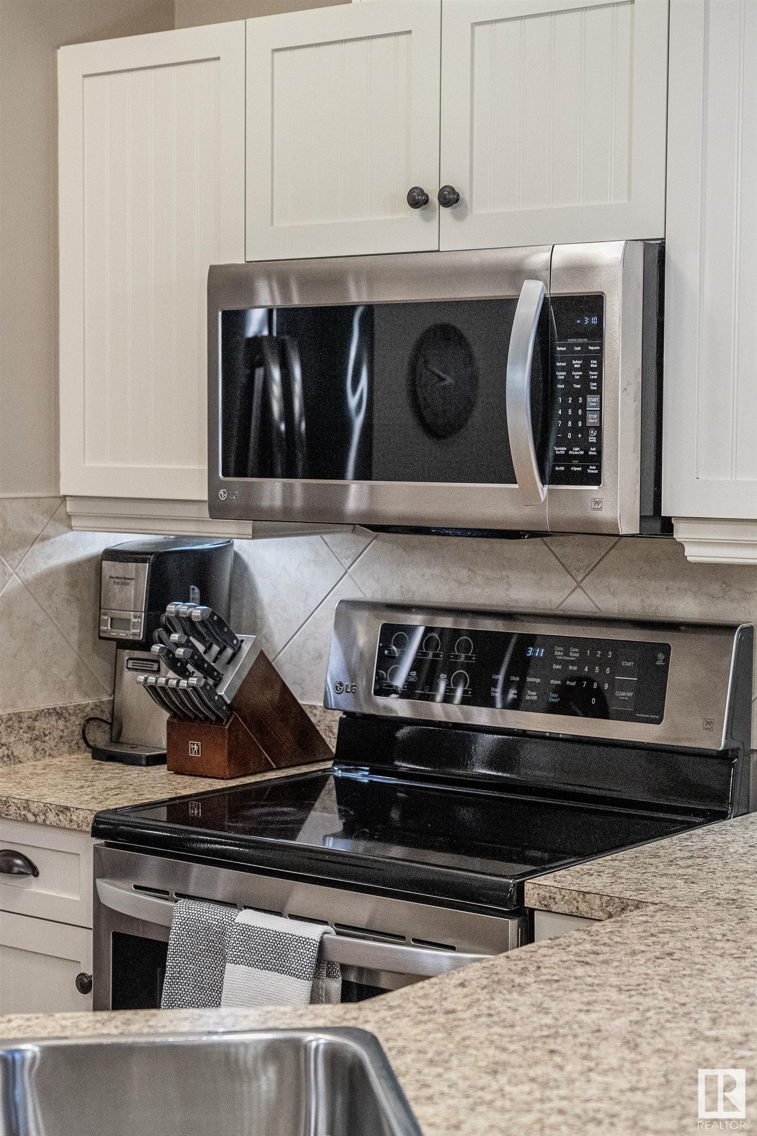      10232 115 ST NW , Edmonton,  ,T5K 1T8 ;  Listing Number: MLS E4417016