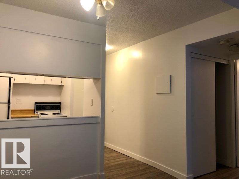 Photo 6 at 308 - 10160 114 Street NW, Wîhkwêntôwin, Edmonton