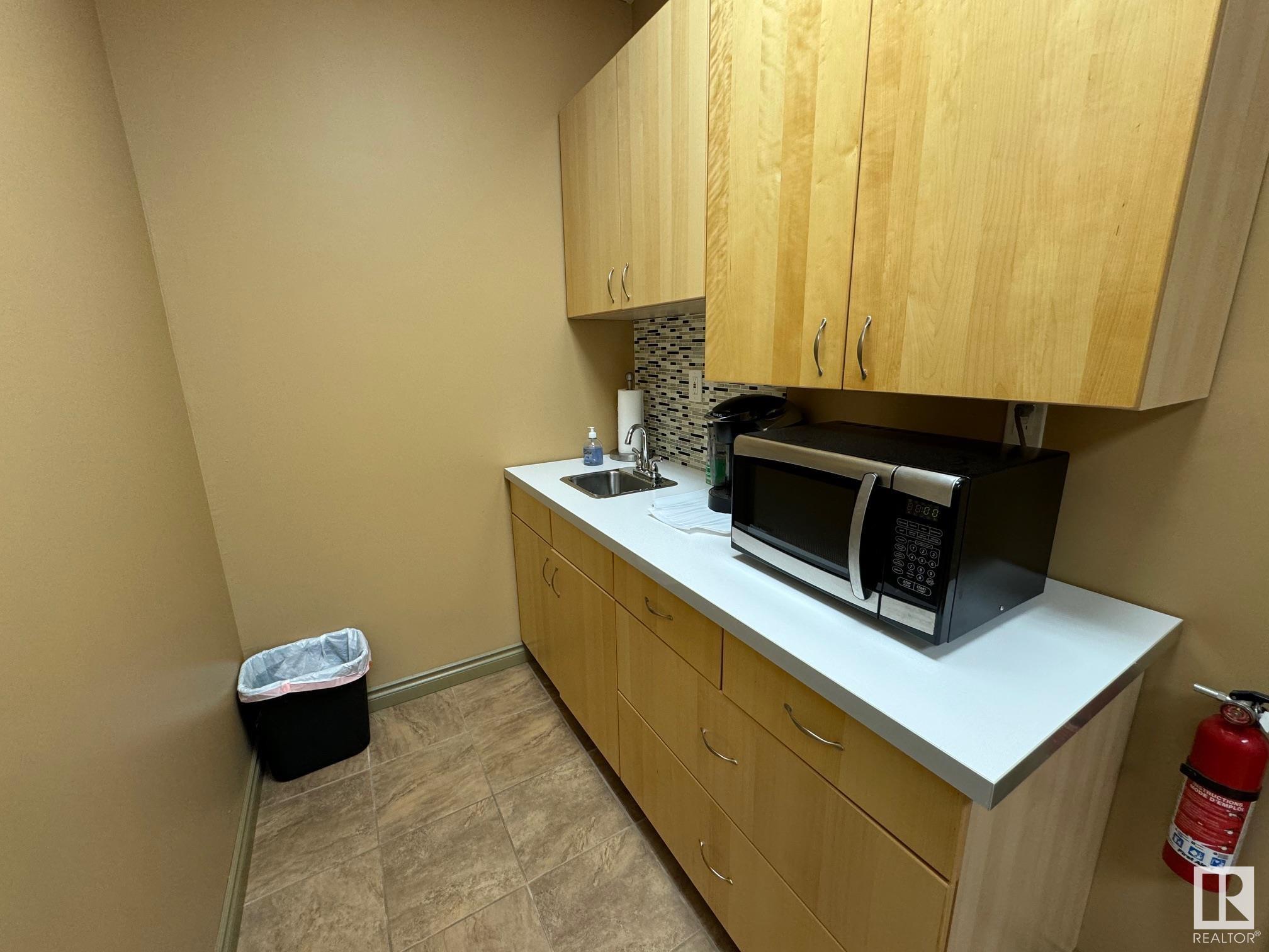      9148 23 AV NE , Edmonton,  ,T6N 1H9 ;  Listing Number: MLS E4417081