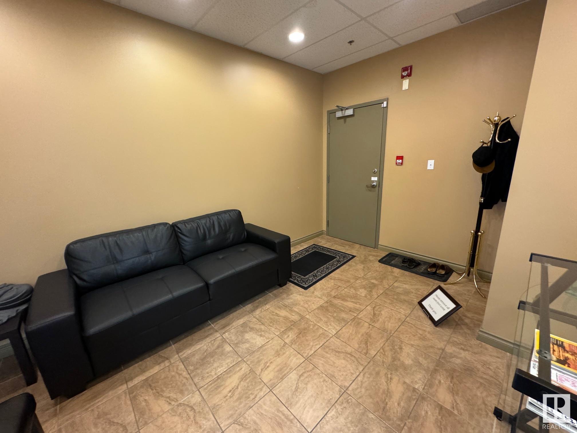      9148 23 AV NE , Edmonton,  ,T6N 1H9 ;  Listing Number: MLS E4417081