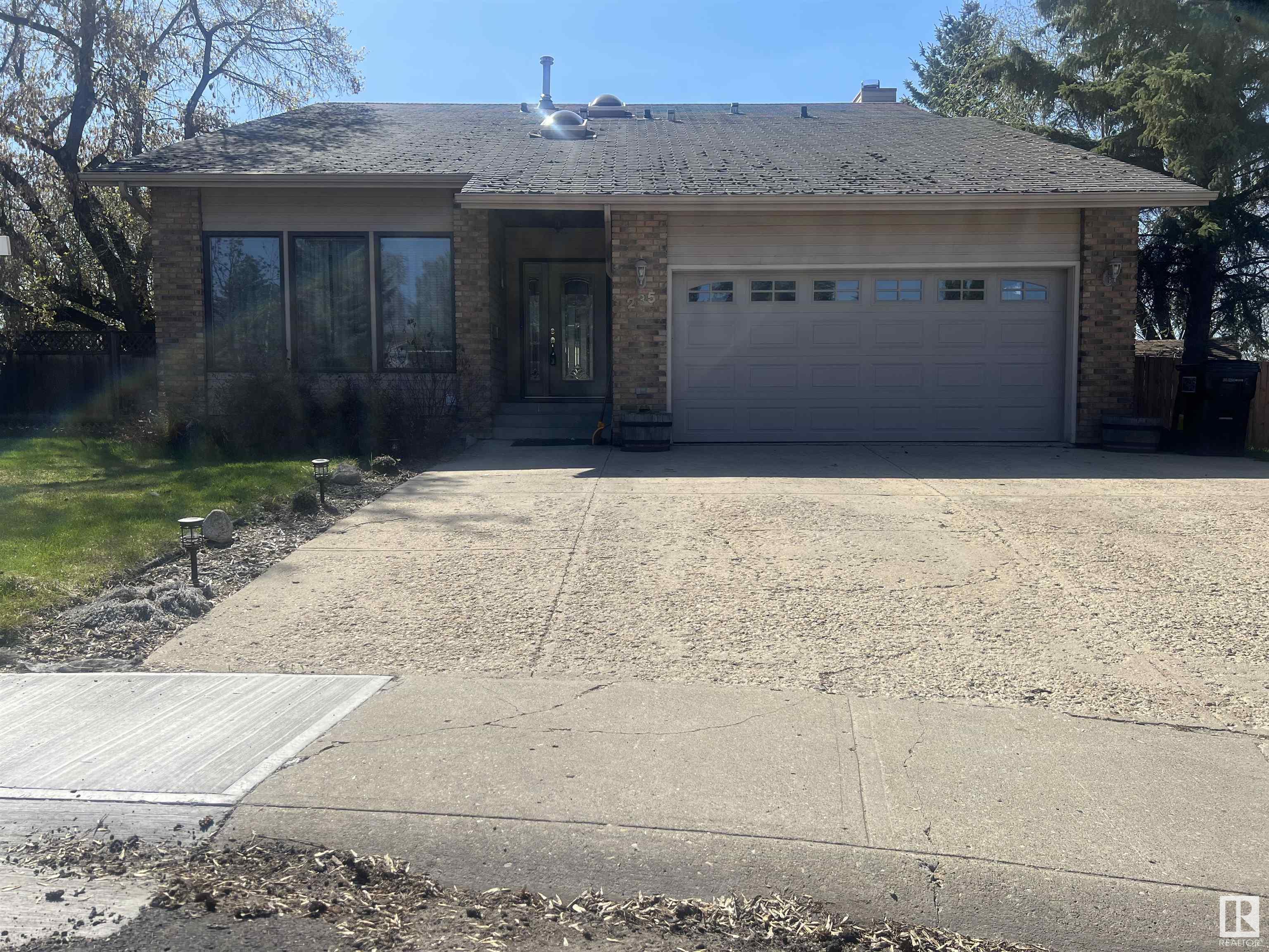     235 GRAND MEADOW CR NW , Edmonton,  ,T6L 1W9 ;  Listing Number: MLS E4417085