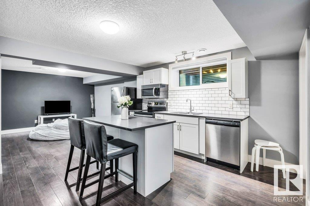      3727 Cherry LO SW , Edmonton,  ,T6X 2B7 ;  Listing Number: MLS E4417087