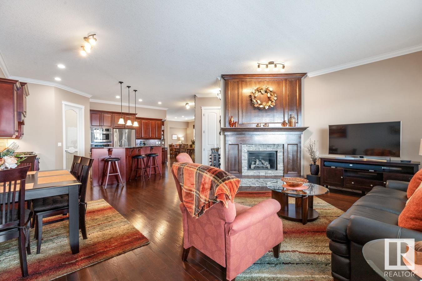     230 AMBLESIDE DR SW , Edmonton,  ,T6W 0H3 ;  Listing Number: MLS E4417103