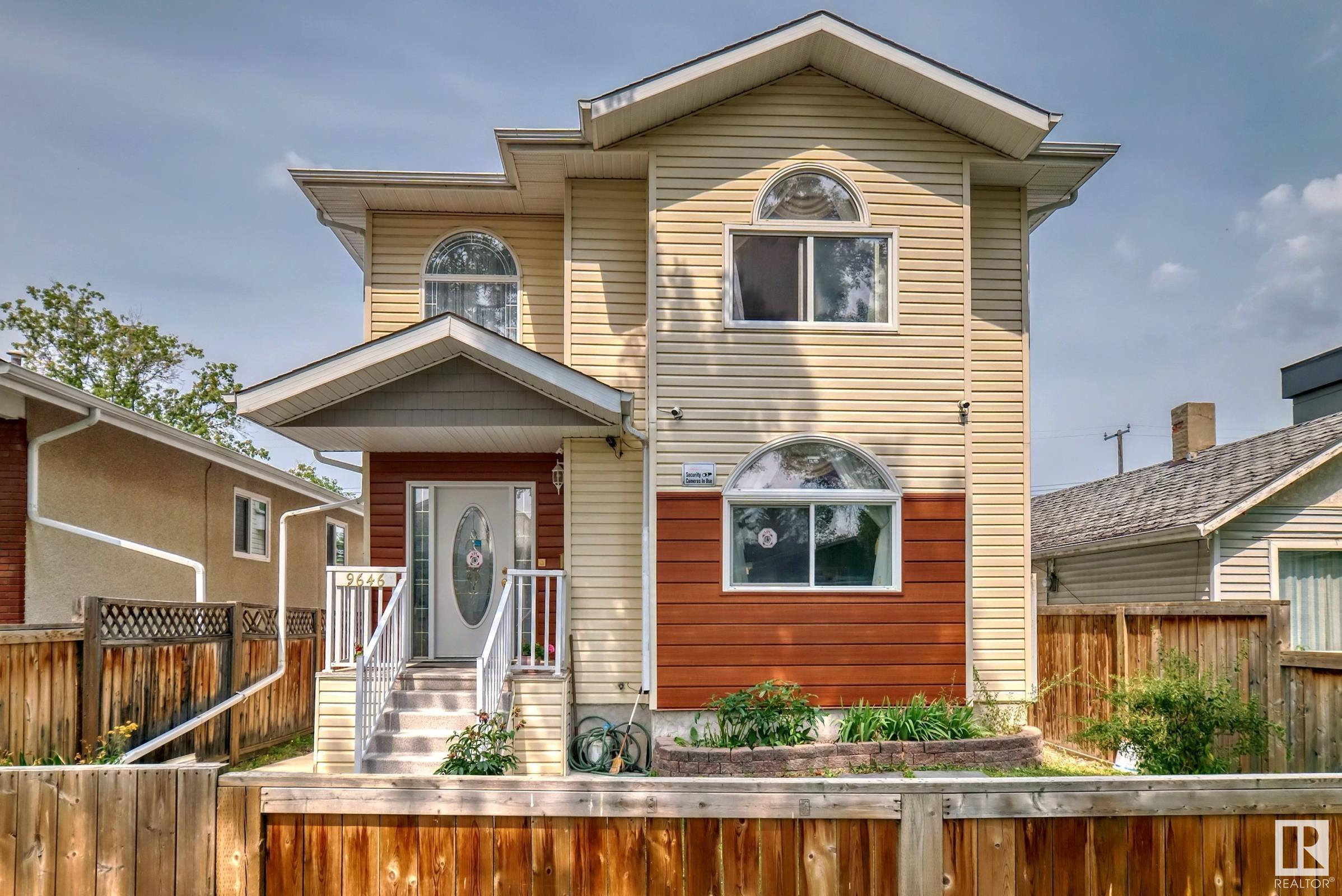      9646 73 AV NW , Edmonton,  ,T6E 1B2 ;  Listing Number: MLS E4417108
