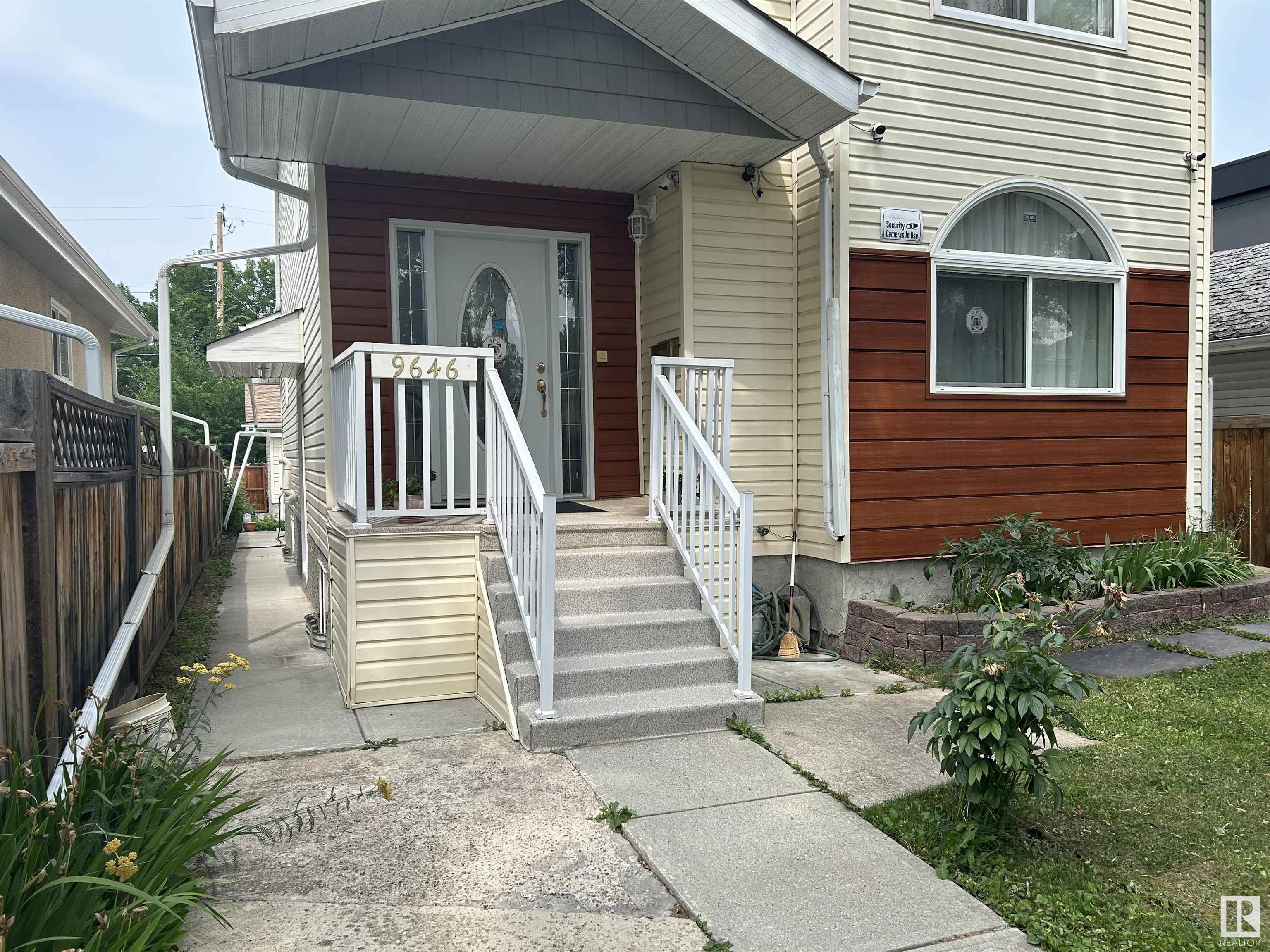      9646 73 AV NW , Edmonton,  ,T6E 1B2 ;  Listing Number: MLS E4417108