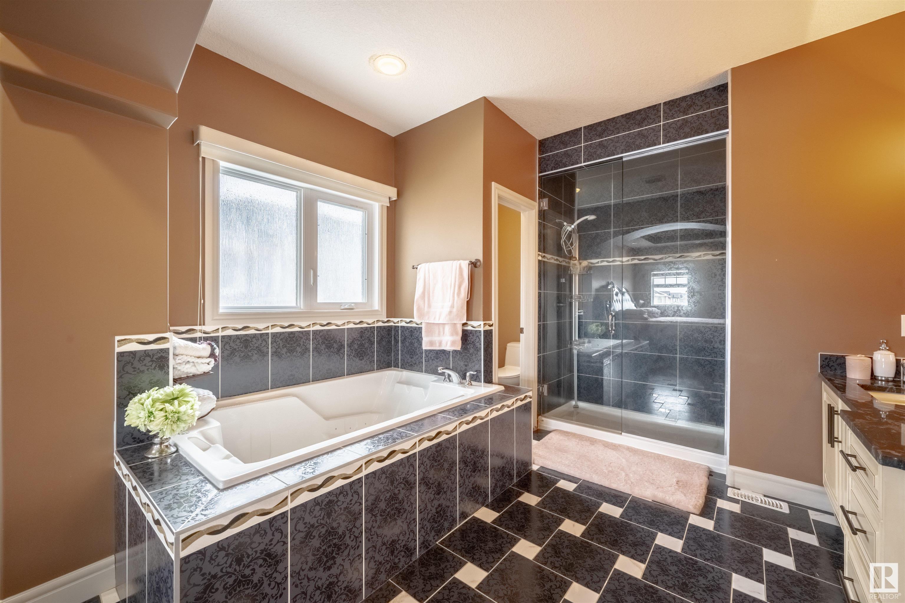      839 Wildwood CR NW , Edmonton,  ,T6T 0M1 ;  Listing Number: MLS E4417110