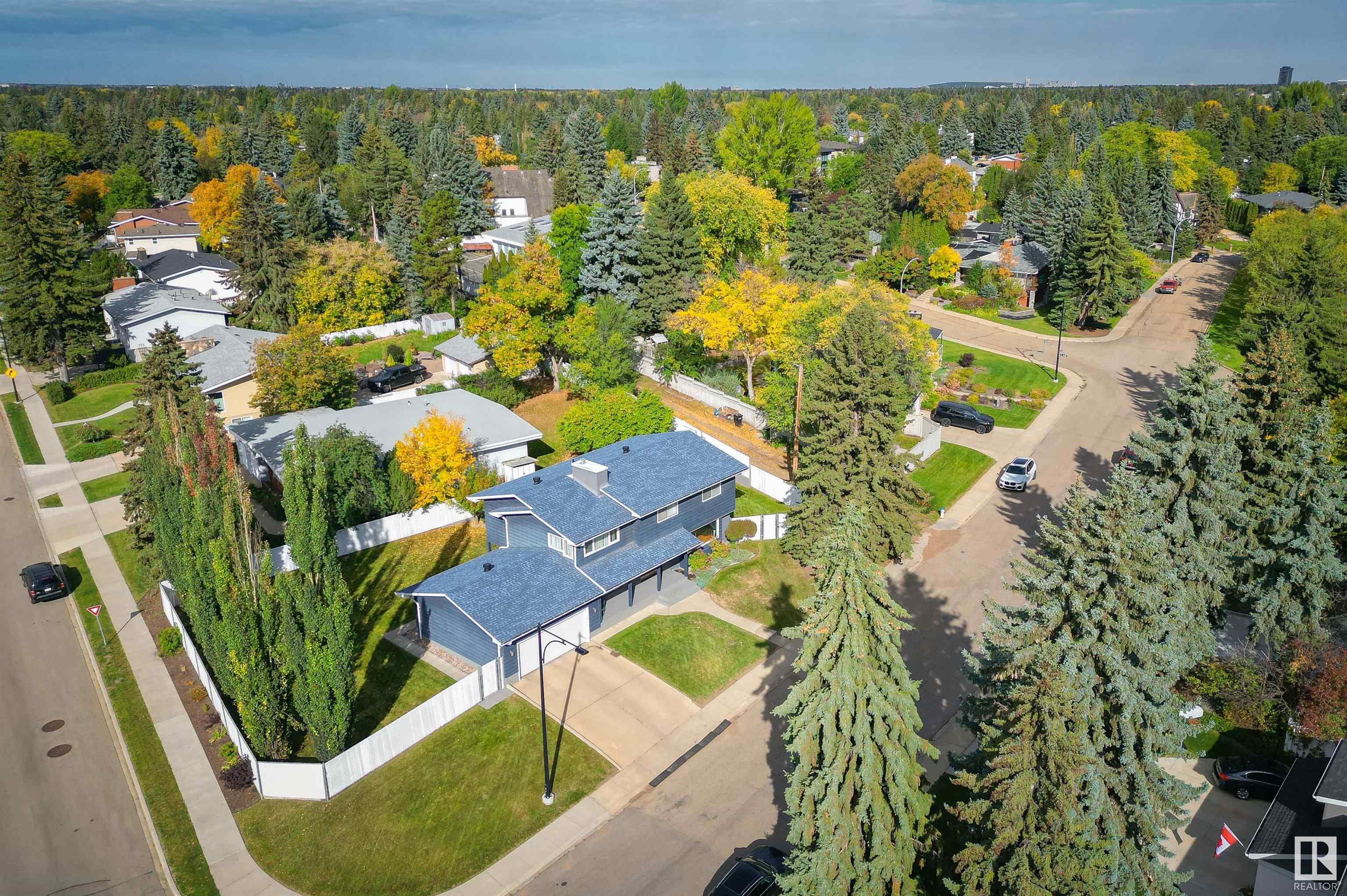      98 VALLEYVIEW CR NW , Edmonton,  ,T5R 5T3 ;  Listing Number: MLS E4417119