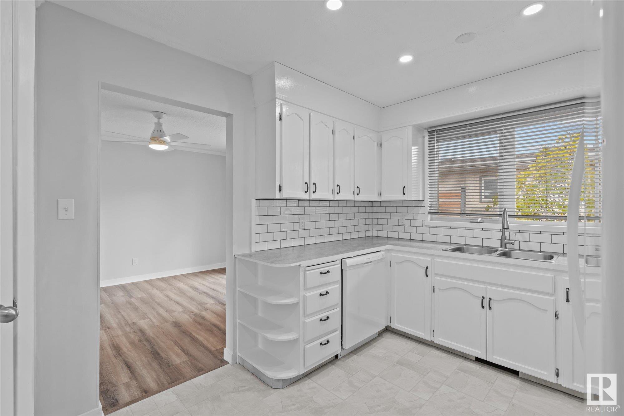      4 MADISON ST , Spruce Grove,  ,T7X 2N6 ;  Listing Number: MLS E4417124