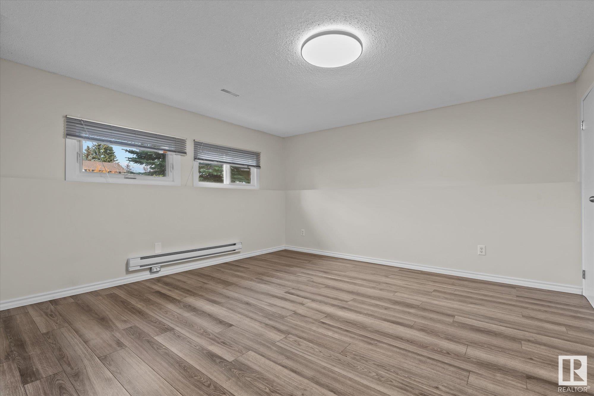      4 MADISON ST , Spruce Grove,  ,T7X 2N6 ;  Listing Number: MLS E4417124