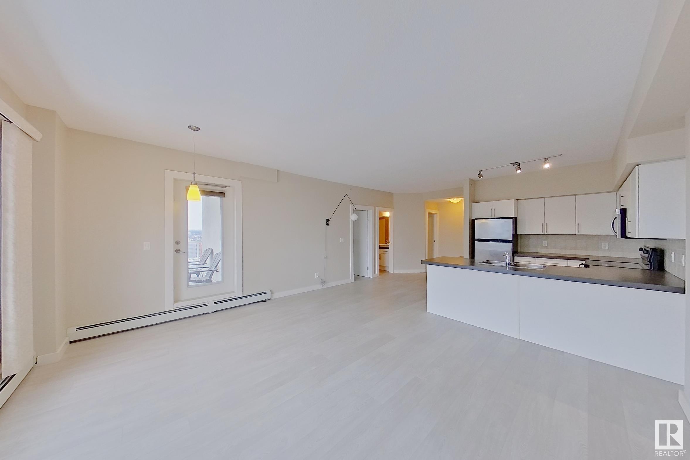      #1905 10136 104 ST NW NW , Edmonton,  ,T5J 0B5 ;  Listing Number: MLS E4417139