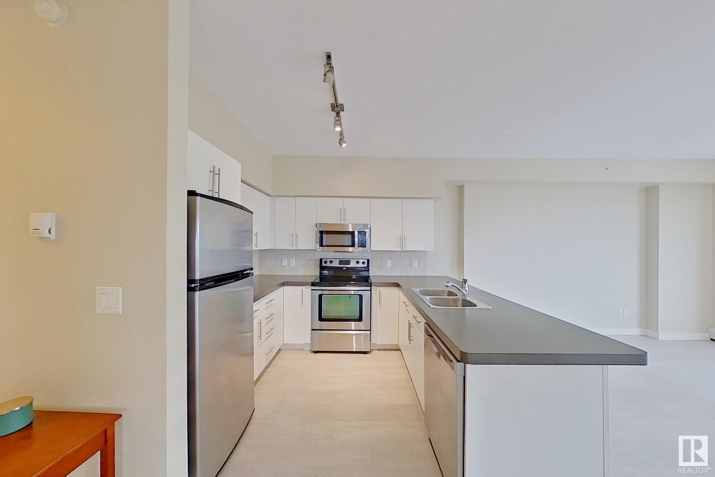      #1905 10136 104 ST NW NW , Edmonton,  ,T5J 0B5 ;  Listing Number: MLS E4417139