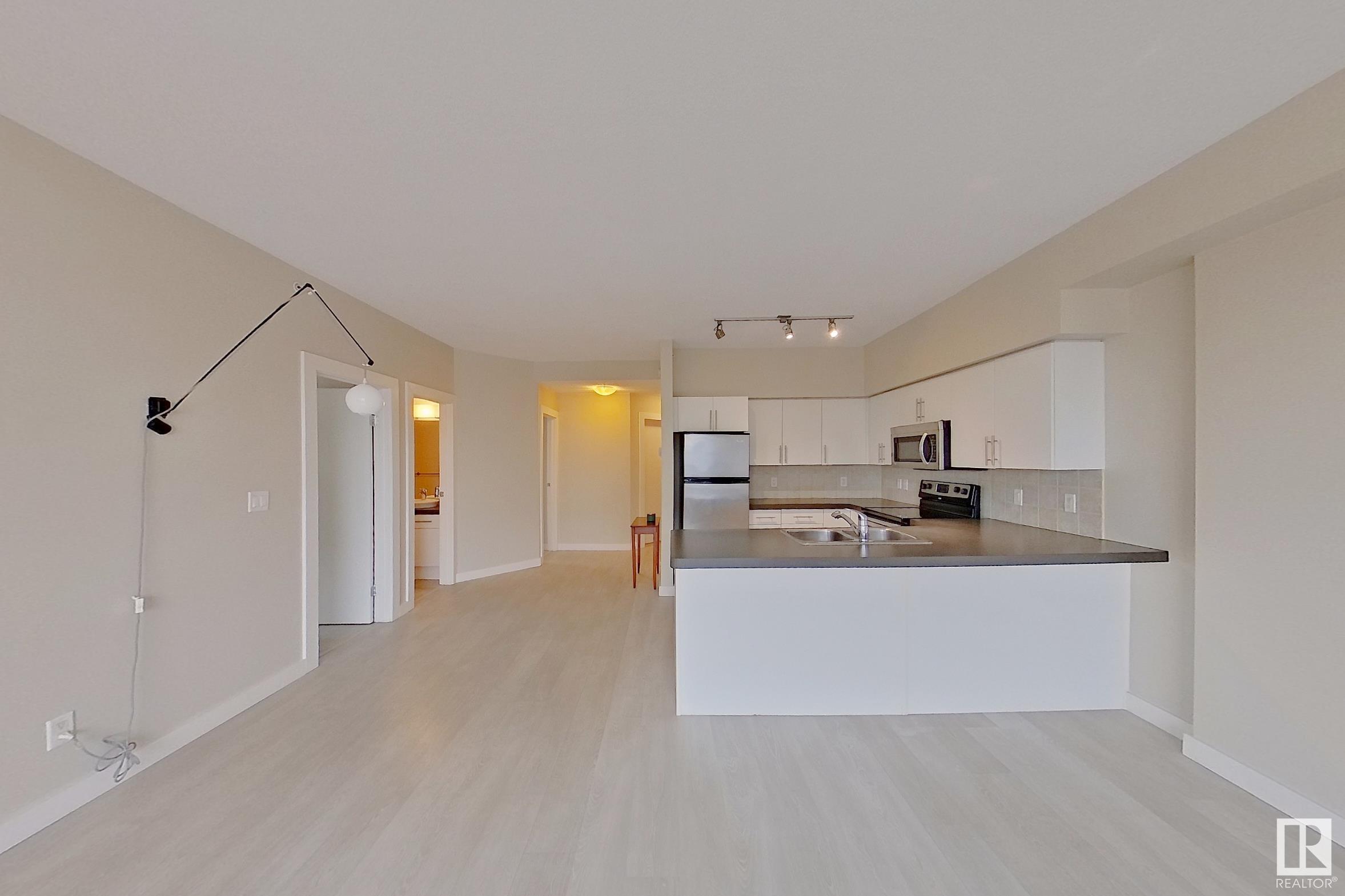      #1905 10136 104 ST NW NW , Edmonton,  ,T5J 0B5 ;  Listing Number: MLS E4417139