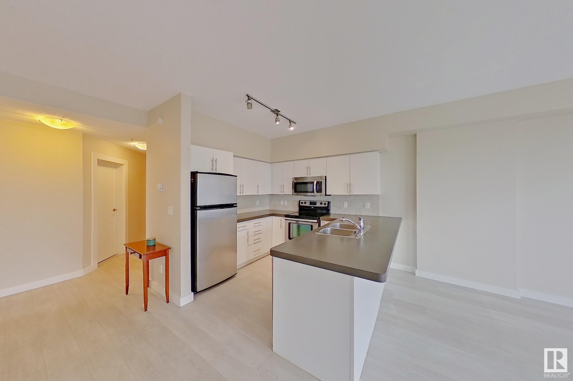      #1905 10136 104 ST NW NW , Edmonton,  ,T5J 0B5 ;  Listing Number: MLS E4417139