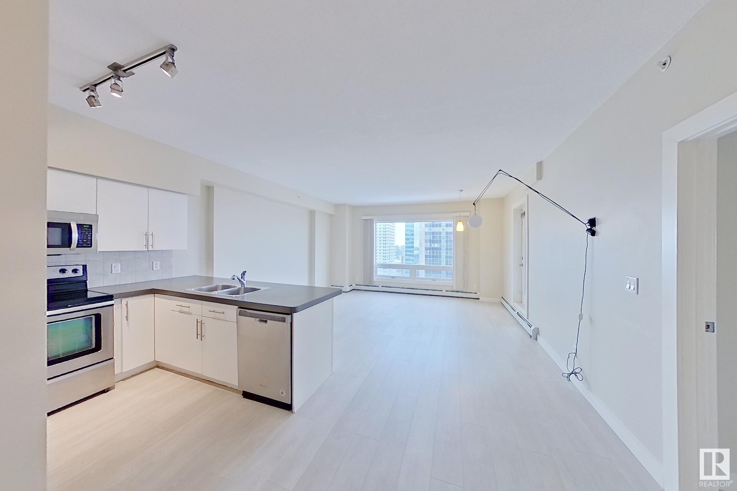      #1905 10136 104 ST NW NW , Edmonton,  ,T5J 0B5 ;  Listing Number: MLS E4417139