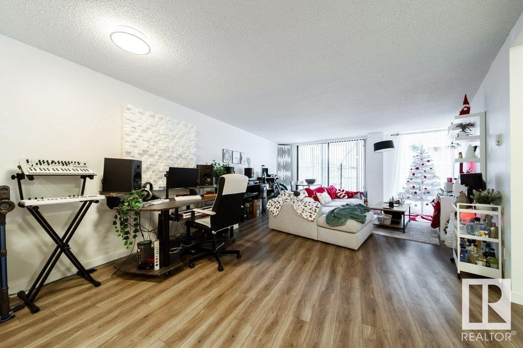      #201 10045 117 ST NW , Edmonton,  ,T5K 1W8 ;  Listing Number: MLS E4417143