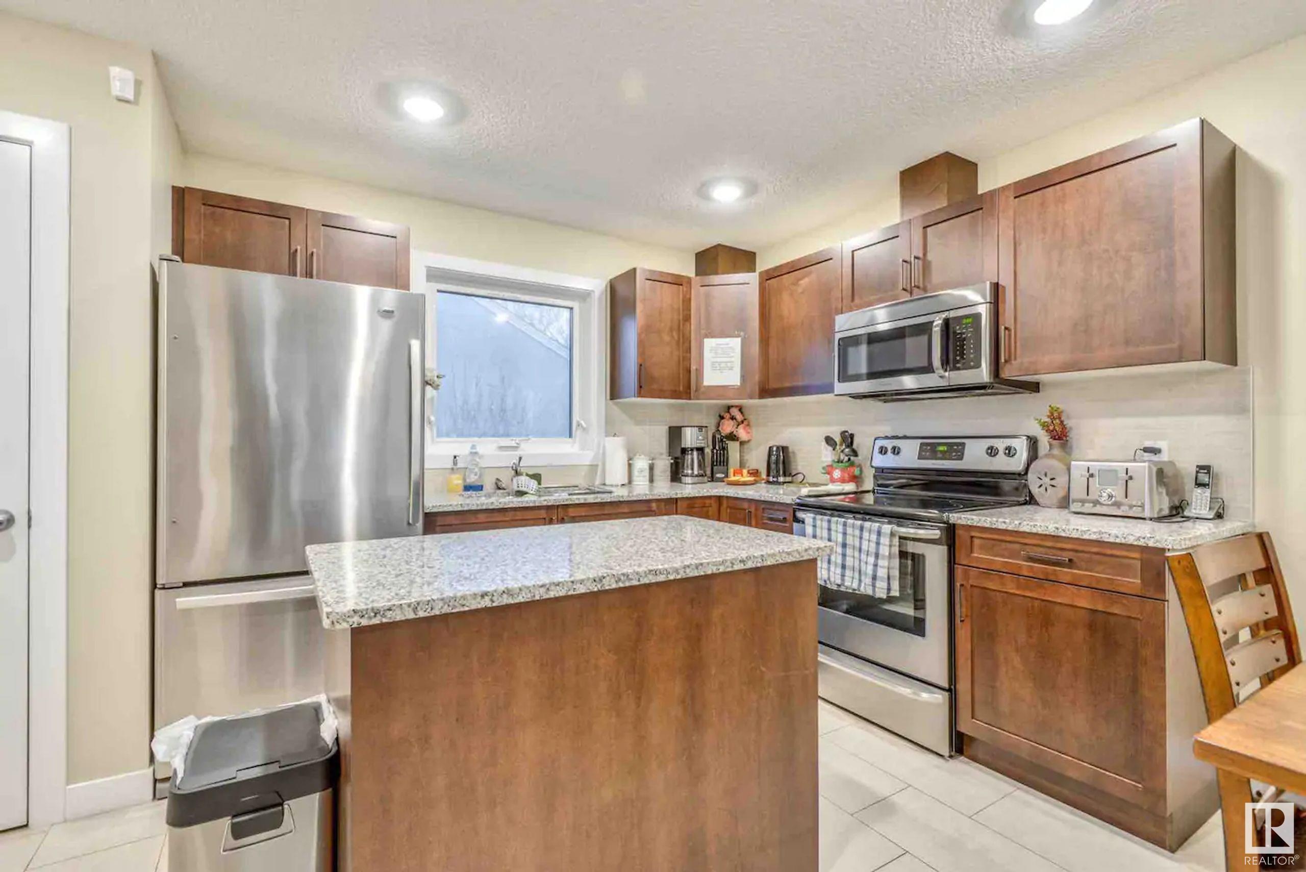     12219 117 AV NW , Edmonton,  ,T5M 0G7 ;  Listing Number: MLS E4417149