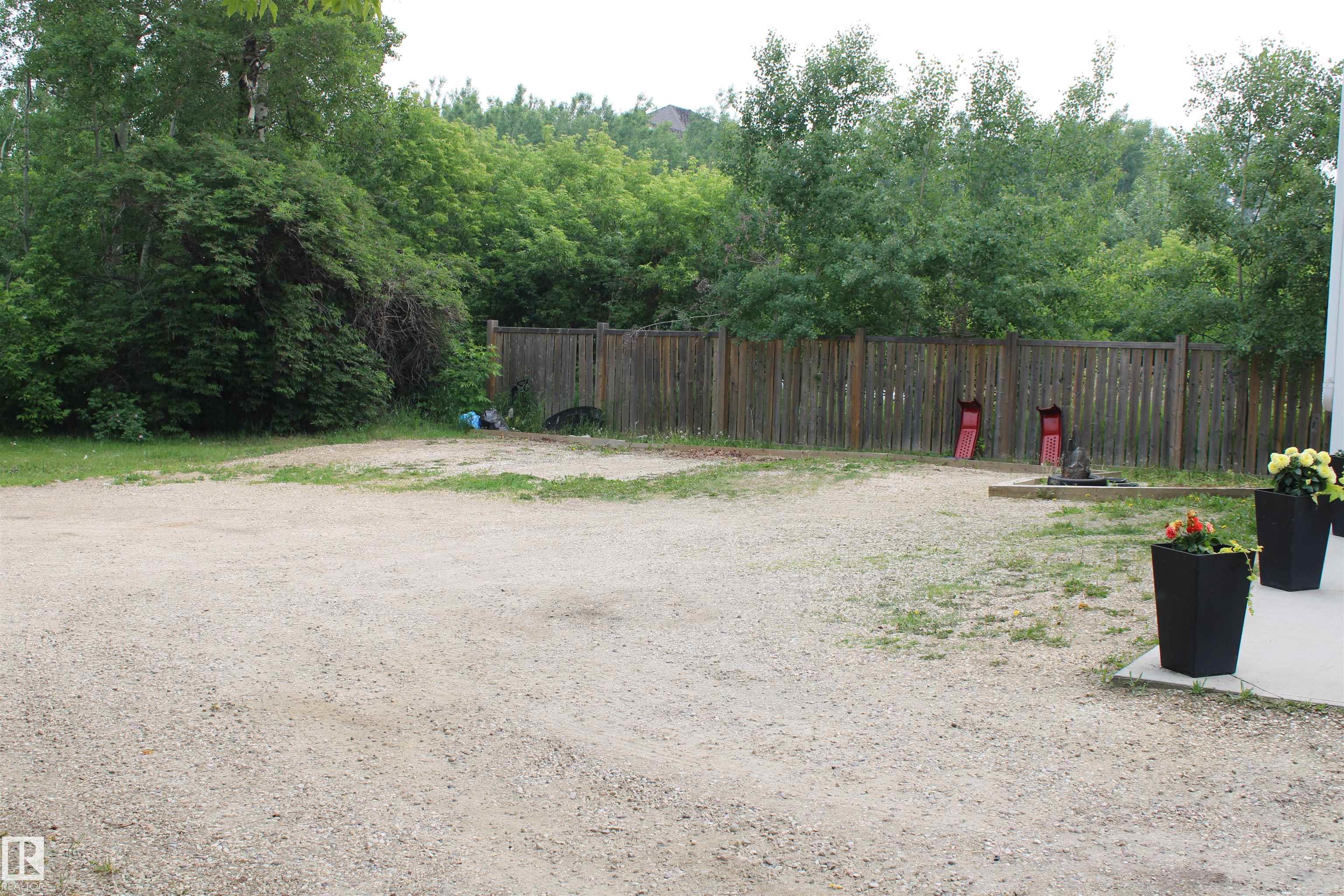 Photo 24 at 1-4 - 4913 47 Avenue, Old Town, Stony Plain