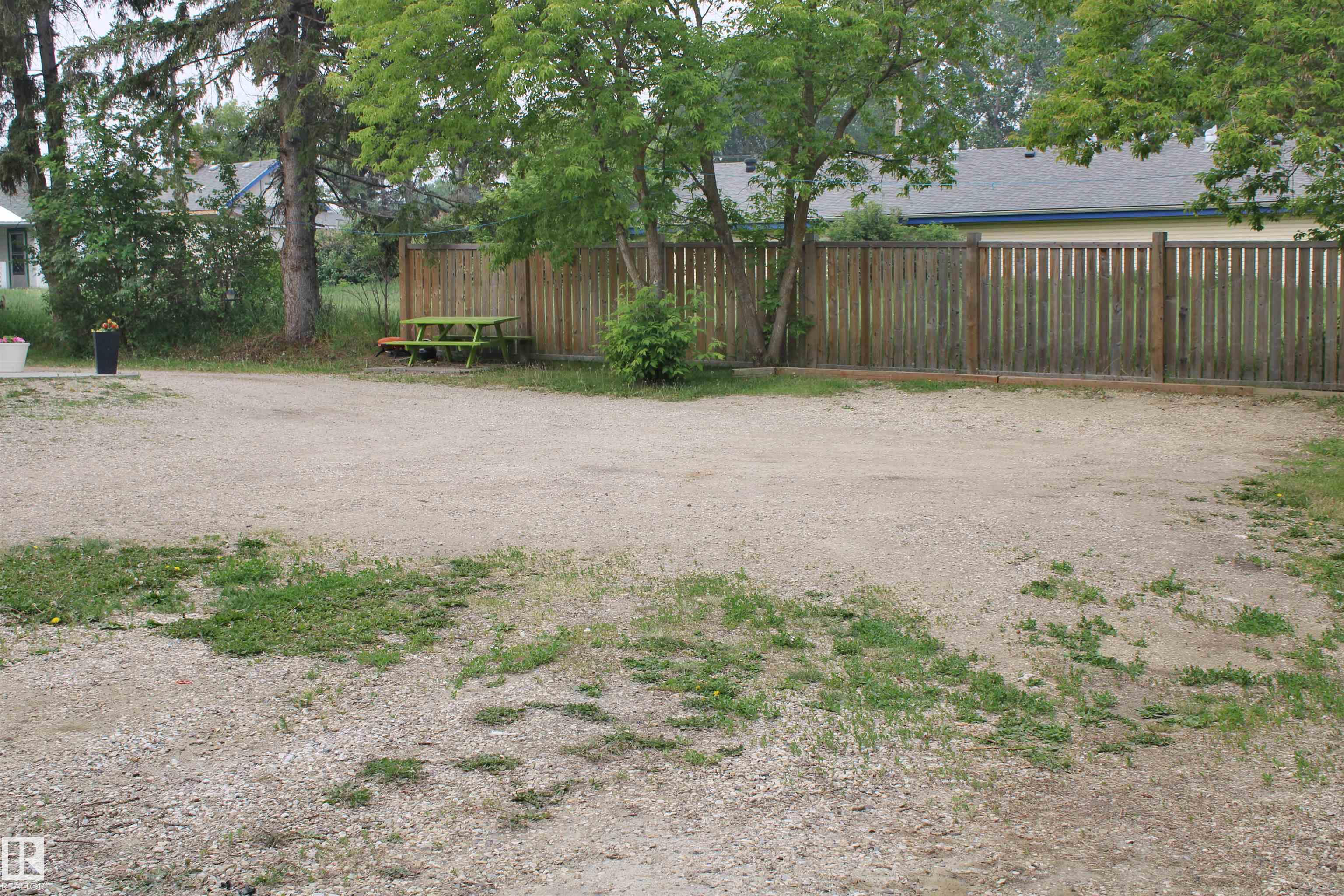 Photo 25 at 1-4 - 4913 47 Avenue, Old Town, Stony Plain