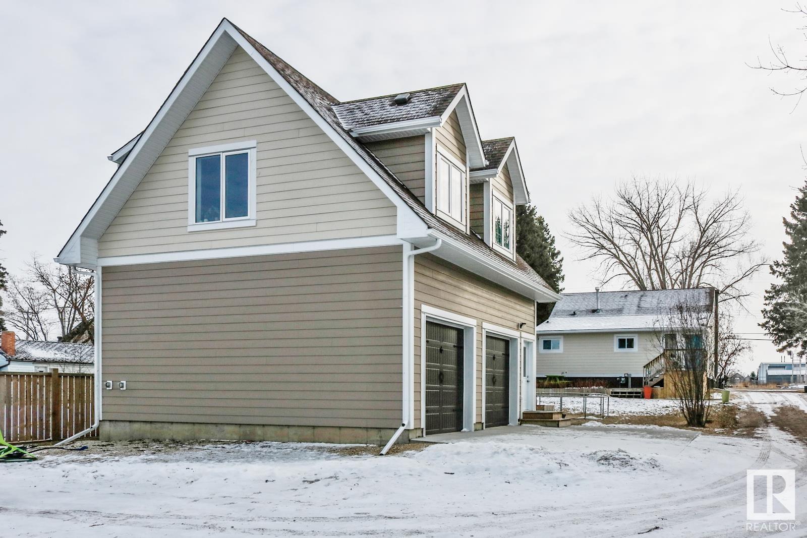      #1-4 4913 47 AV , Stony Plain,  ,T7Z 1L7 ;  Listing Number: MLS E4417167