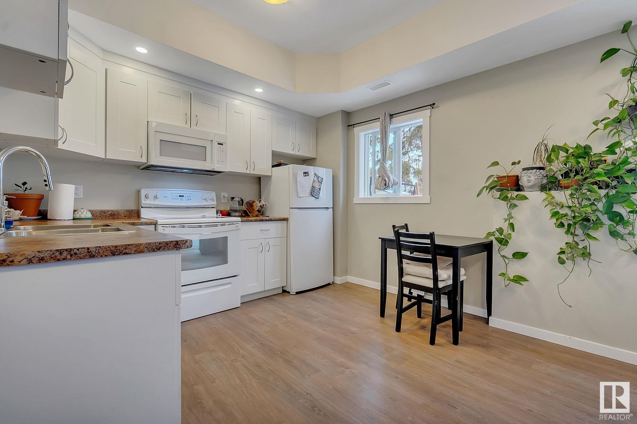      #1-4 4913 47 AV , Stony Plain,  ,T7Z 1L7 ;  Listing Number: MLS E4417167