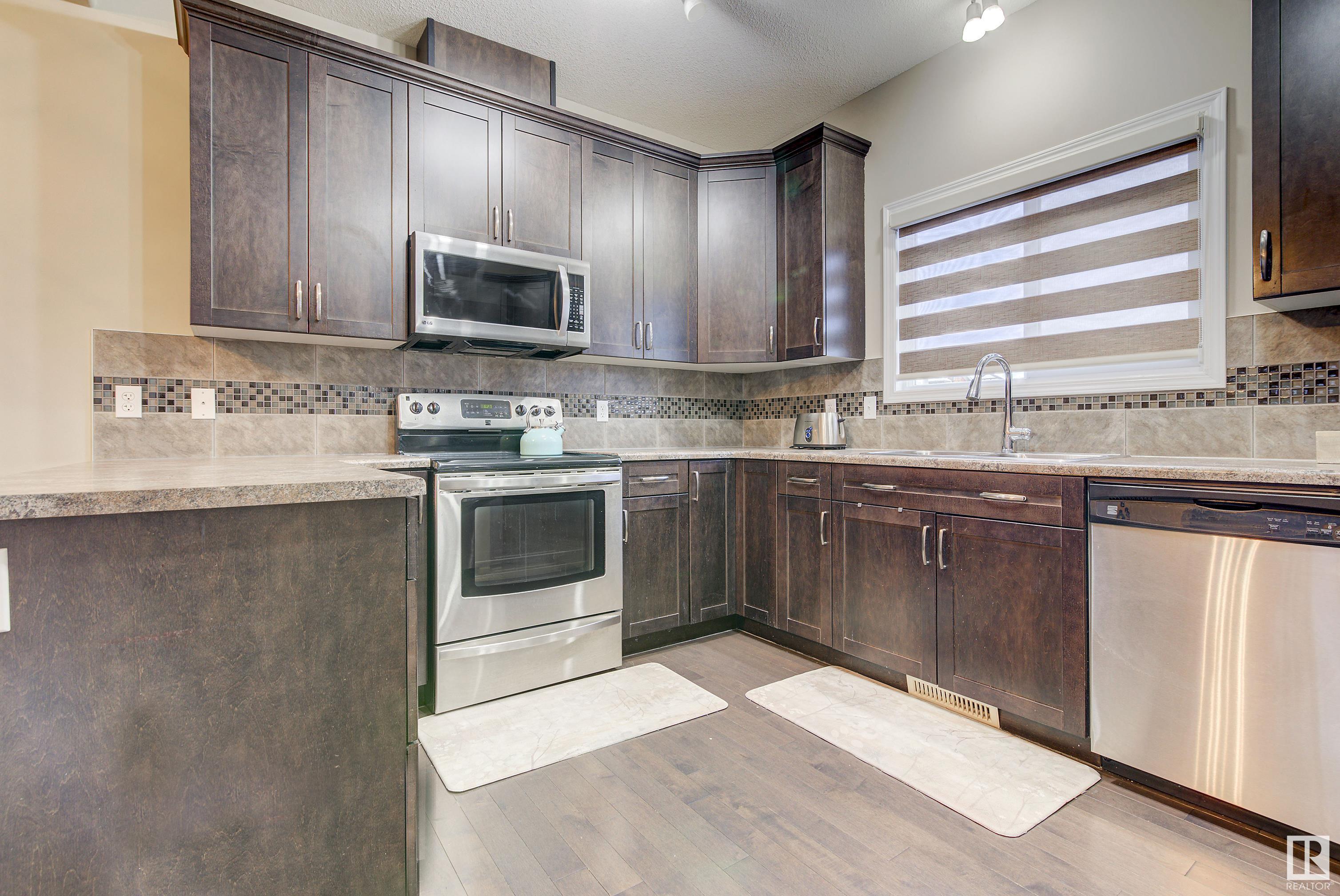      1544 CHAPMAN WY SW , Edmonton,  ,T6W 0Z1 ;  Listing Number: MLS E4417184