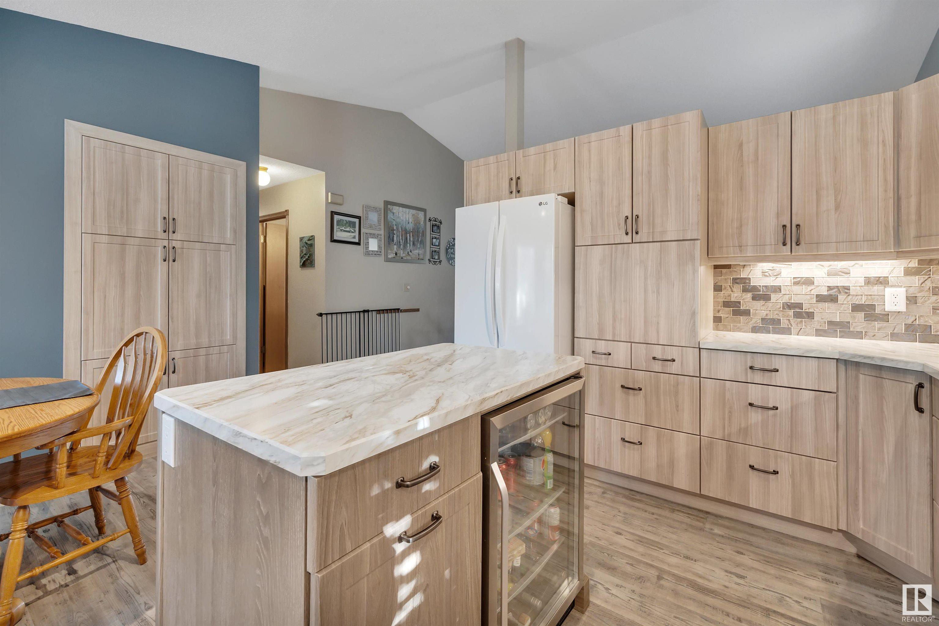      4131 Mackenzie AV , Drayton Valley,  ,T7A 1A8 ;  Listing Number: MLS E4417191