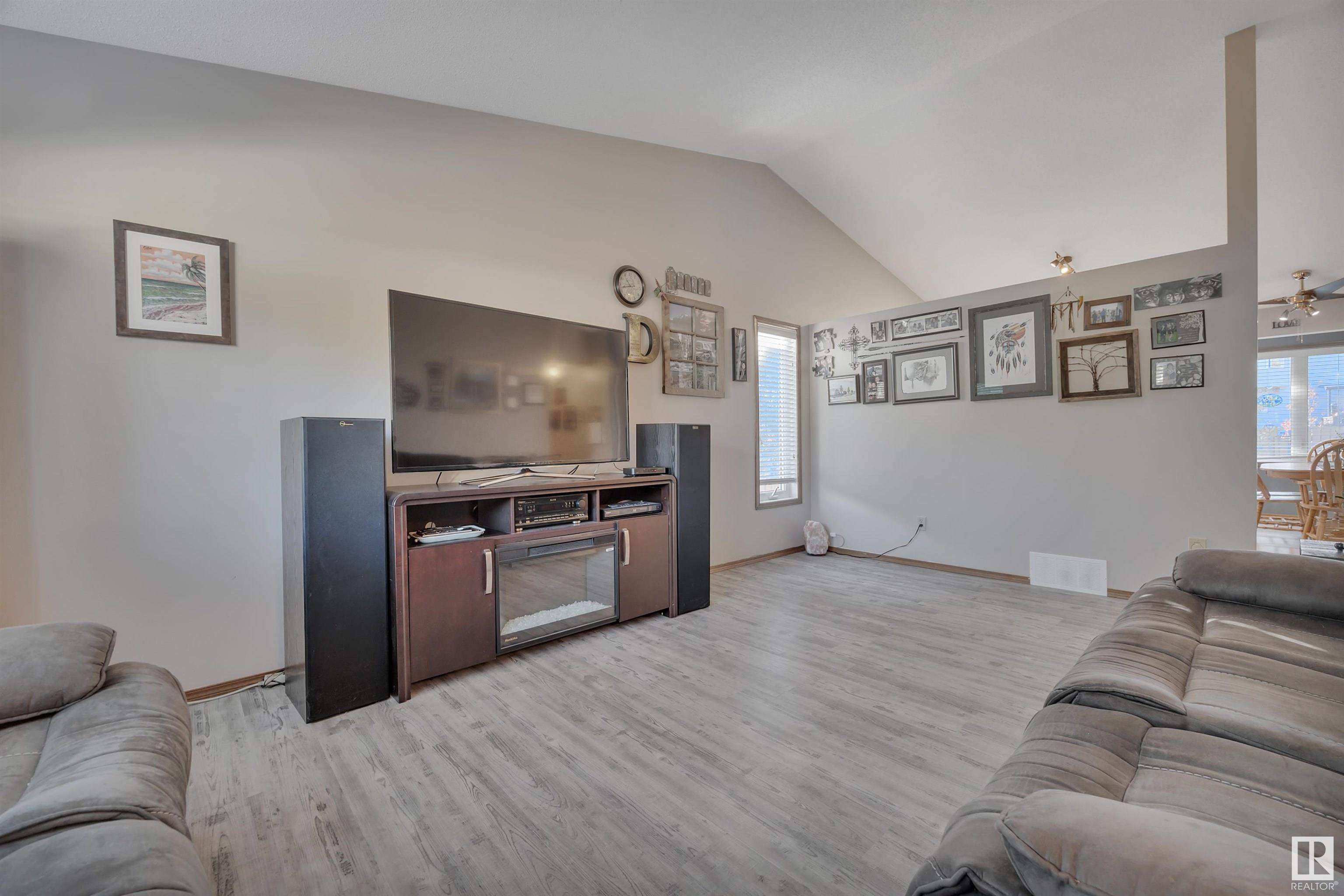      4131 Mackenzie AV , Drayton Valley,  ,T7A 1A8 ;  Listing Number: MLS E4417191