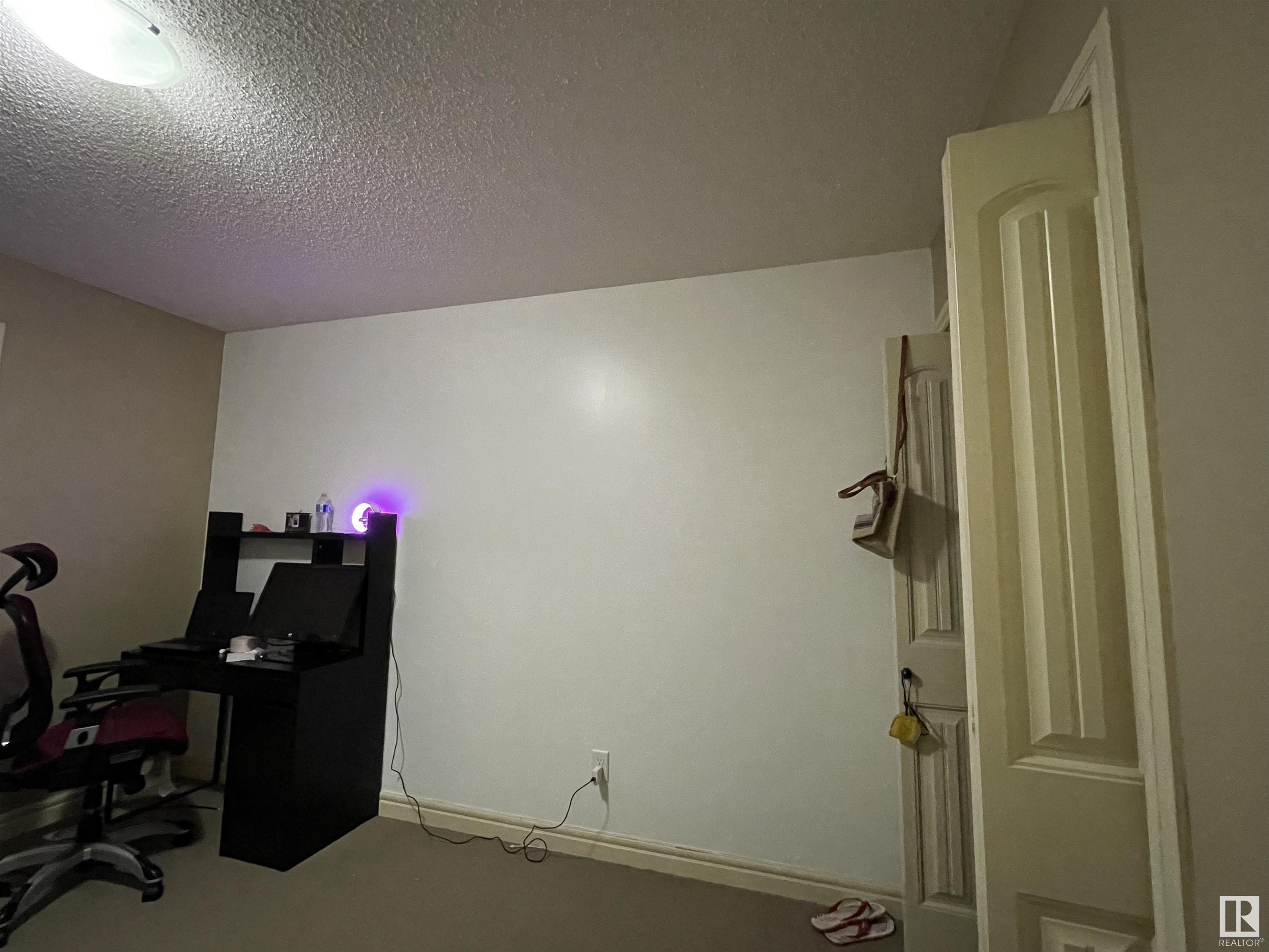      11716 17 AV SW SW , Edmonton,  ,T6W 1Y2 ;  Listing Number: MLS E4417198