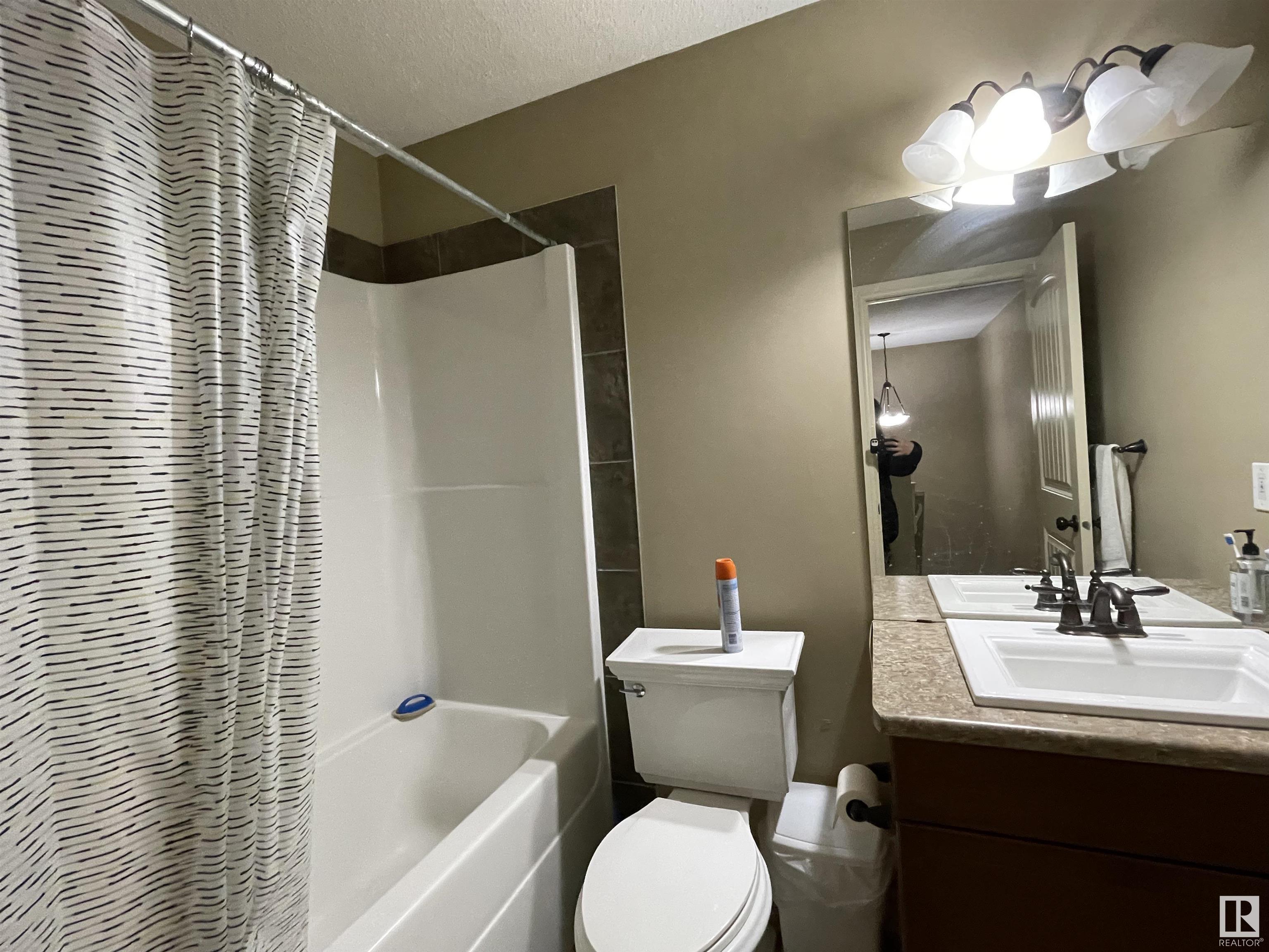      11716 17 AV SW SW , Edmonton,  ,T6W 1Y2 ;  Listing Number: MLS E4417198