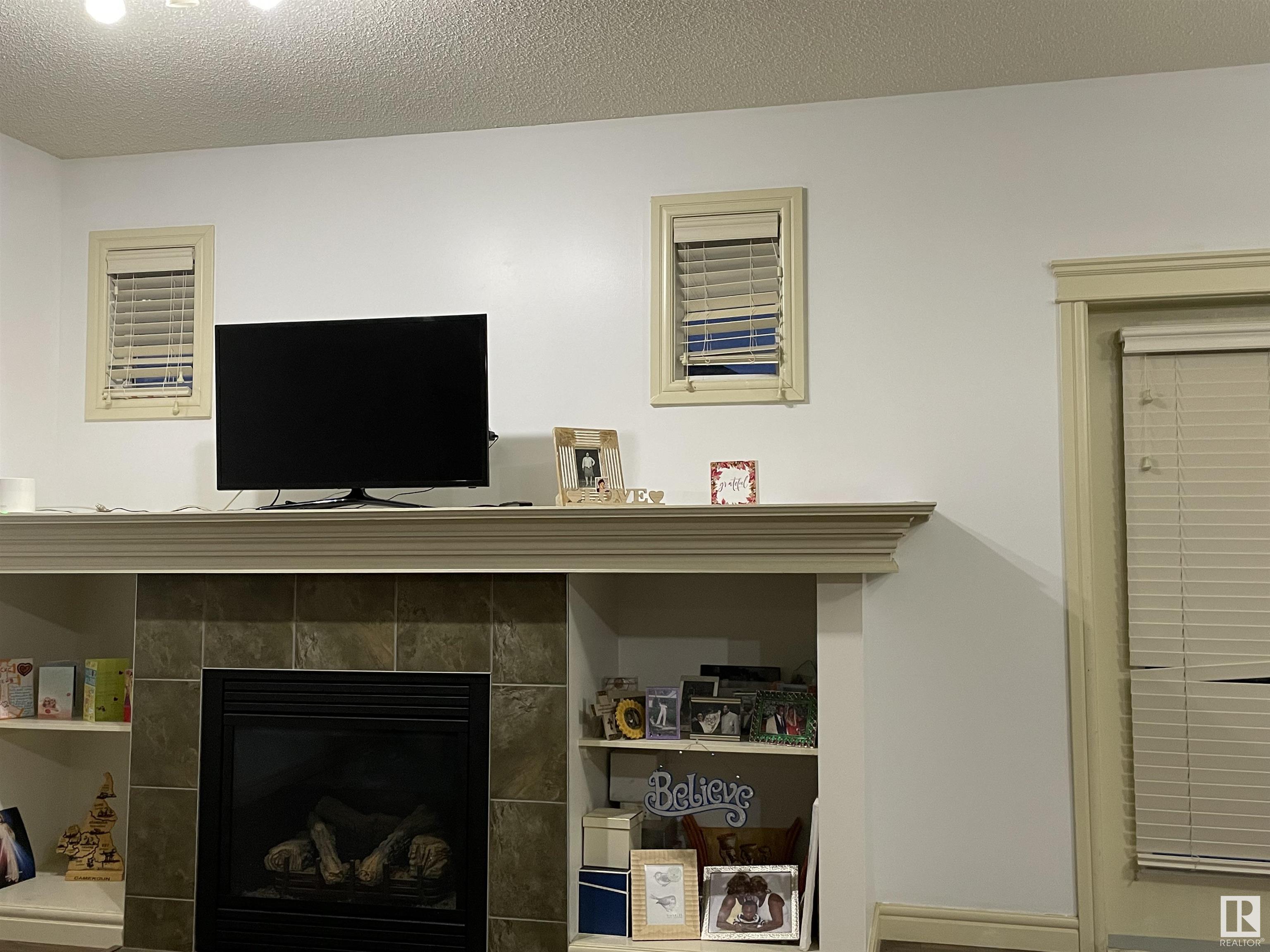      11716 17 AV SW SW , Edmonton,  ,T6W 1Y2 ;  Listing Number: MLS E4417198
