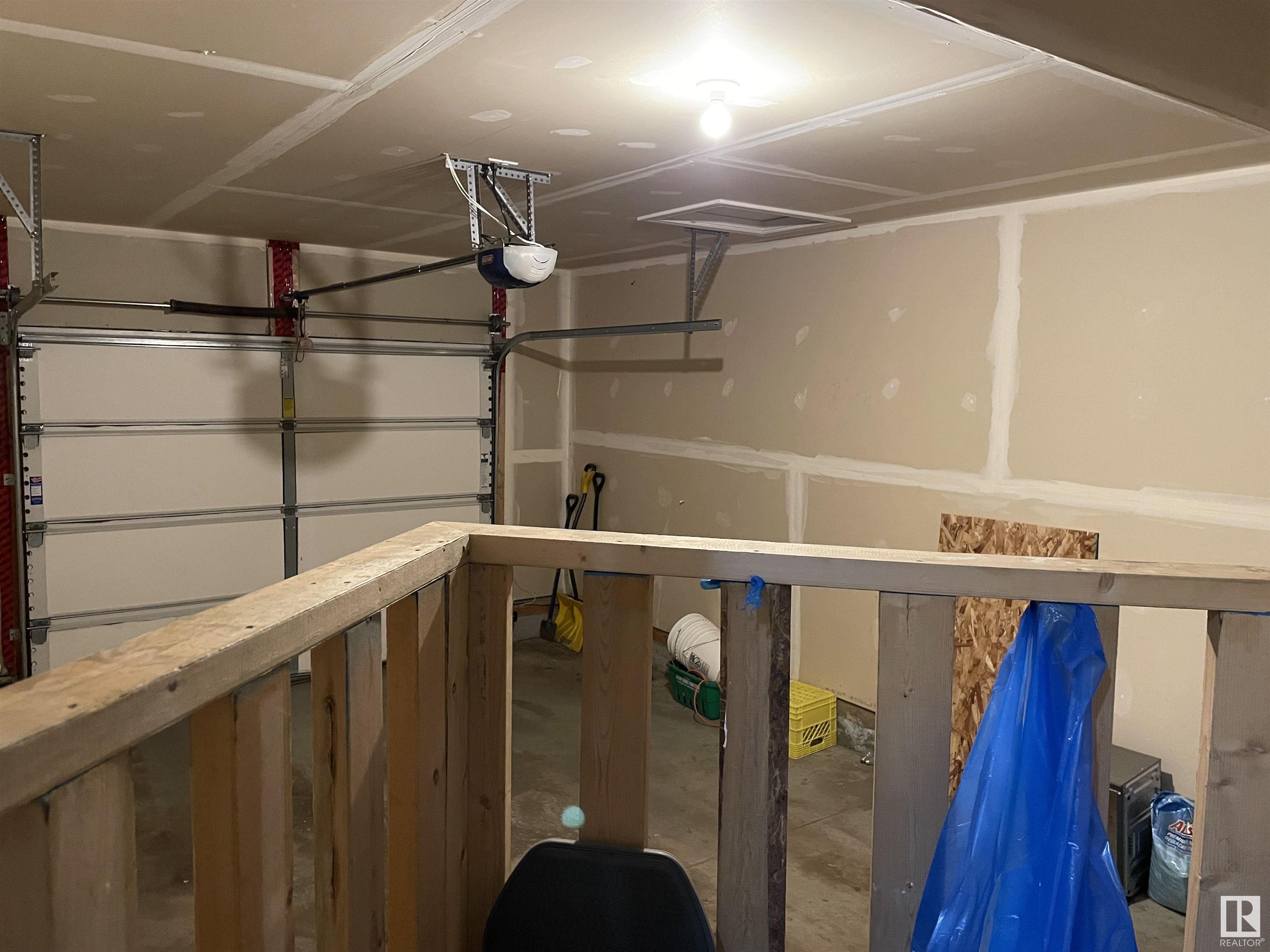      11716 17 AV SW SW , Edmonton,  ,T6W 1Y2 ;  Listing Number: MLS E4417198