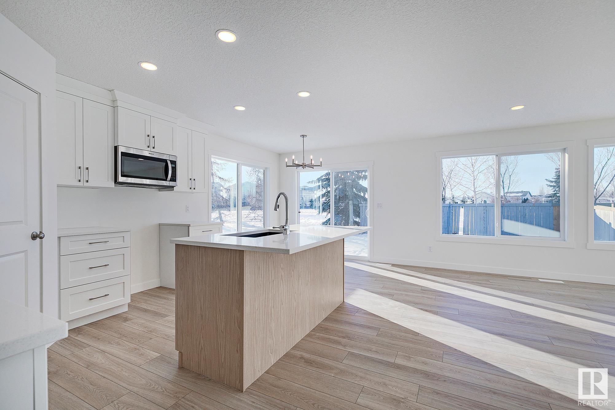      11 Lawson BV , Spruce Grove,  ,T7X 4P1 ;  Listing Number: MLS E4417205