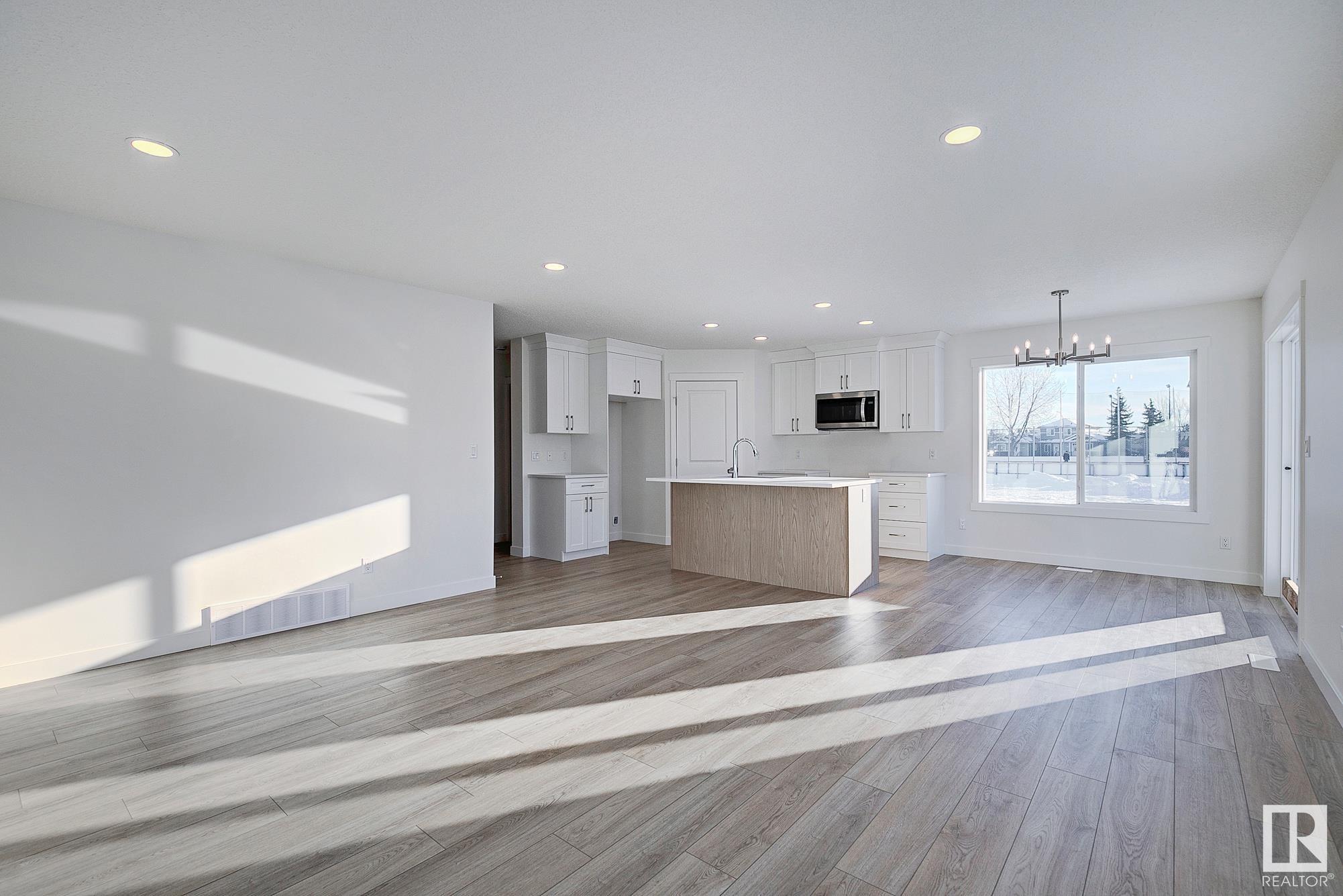      11 Lawson BV , Spruce Grove,  ,T7X 4P1 ;  Listing Number: MLS E4417205