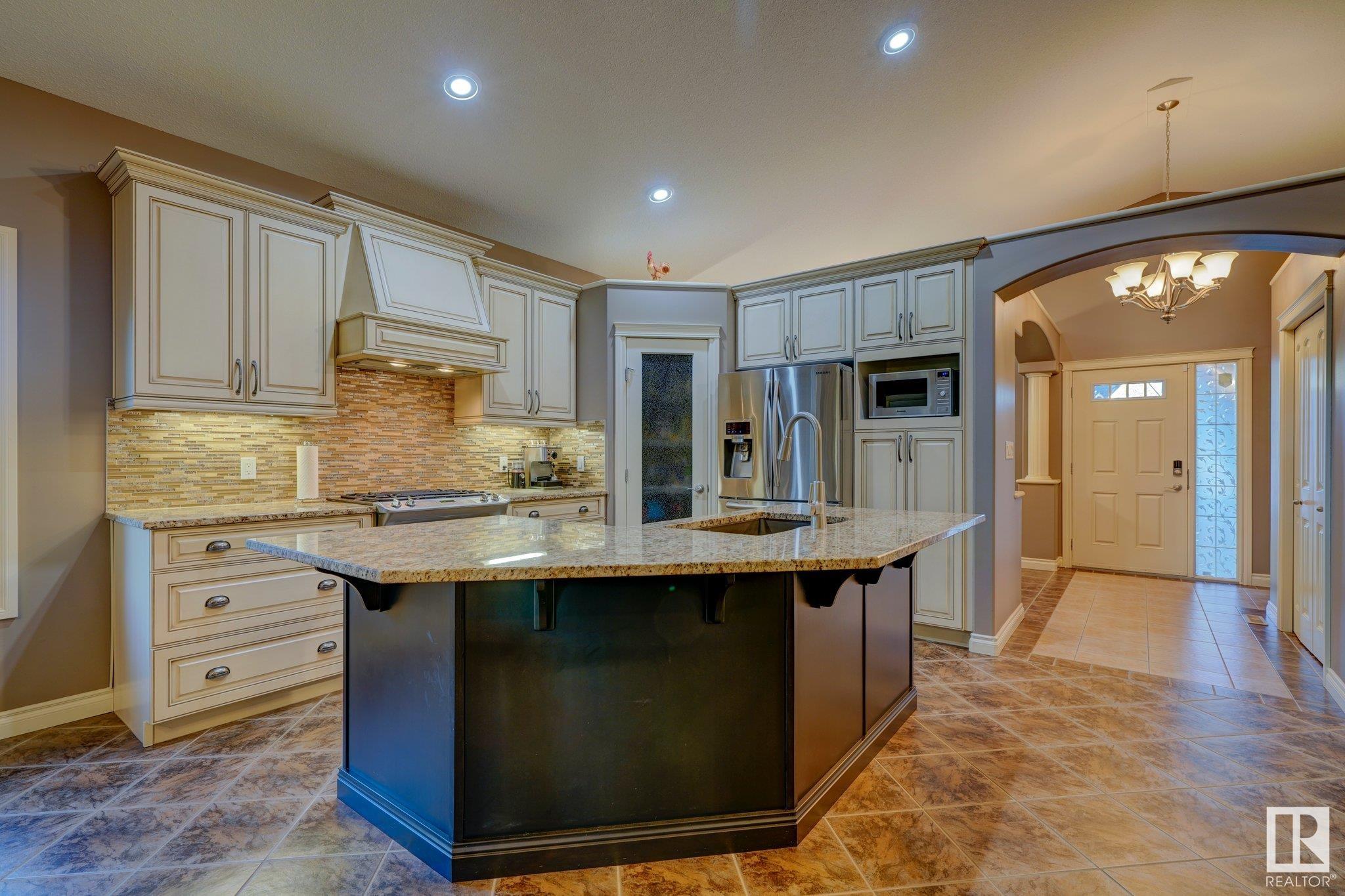      20204 130 AV NW , Edmonton,  ,T5S 0E8 ;  Listing Number: MLS E4417210